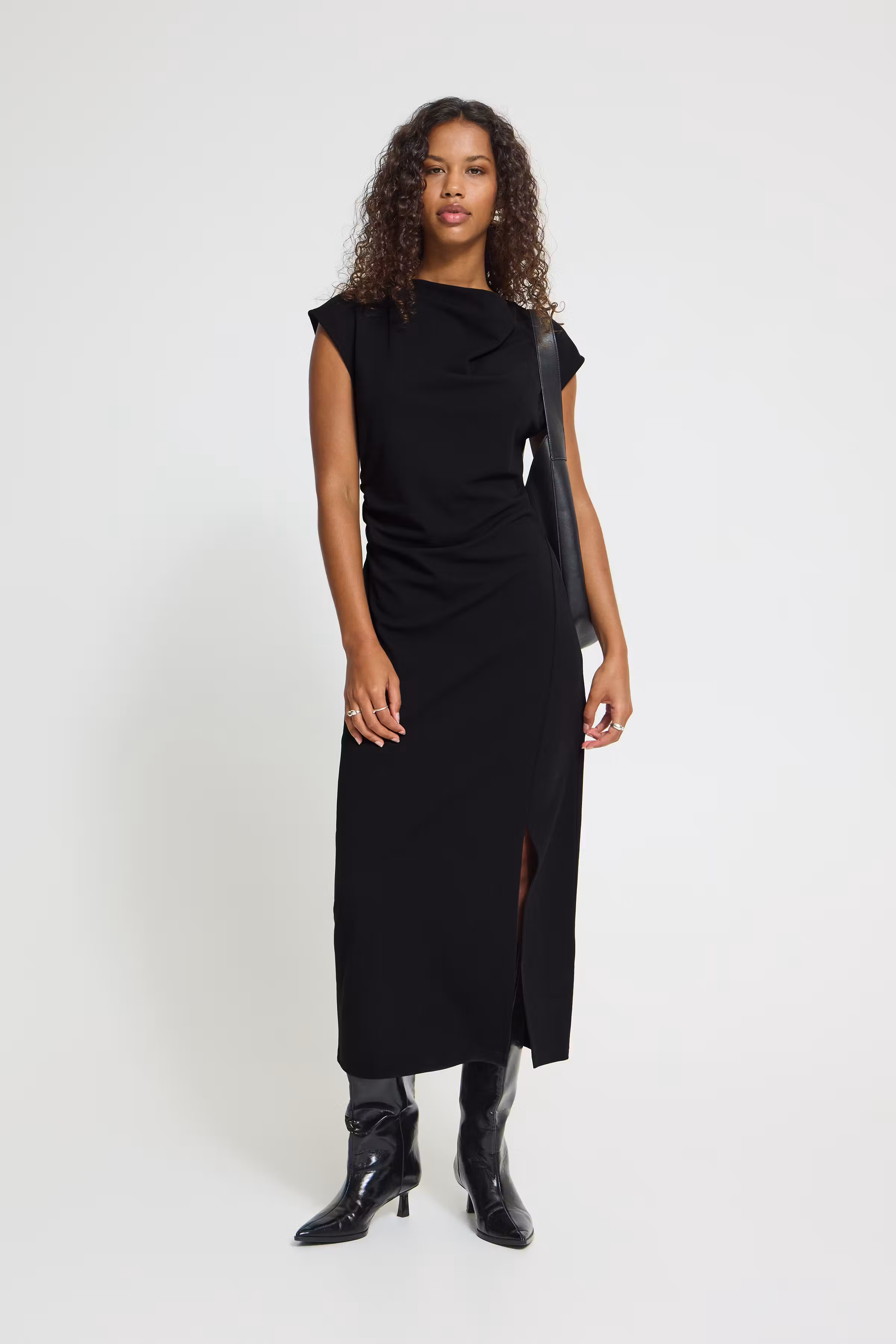 IHKATINE Kjole LOOKBOOK FRONT 20127086-194008