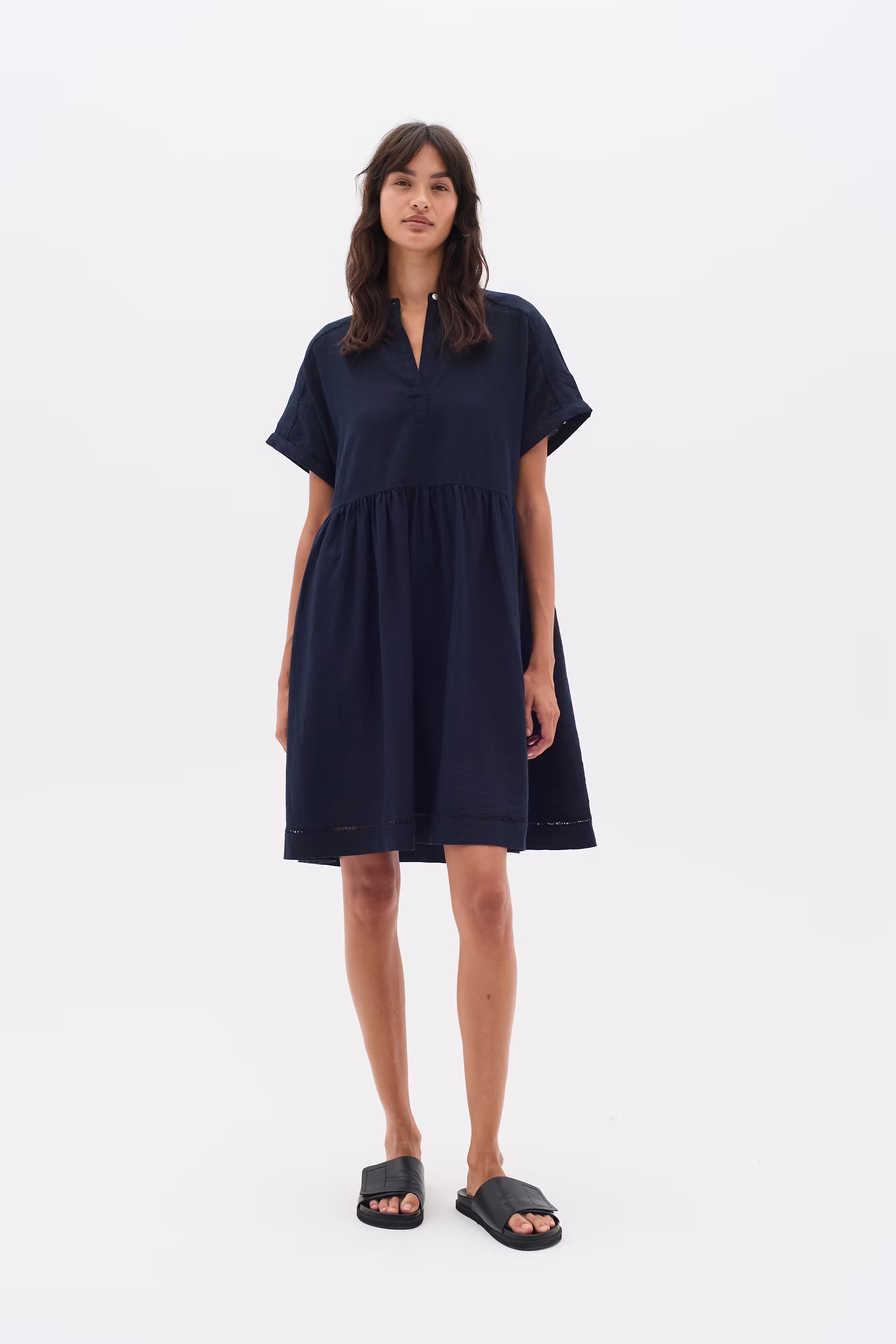 FaridaIW Linne Klänning LOOKBOOK FRONT 30110436-300005