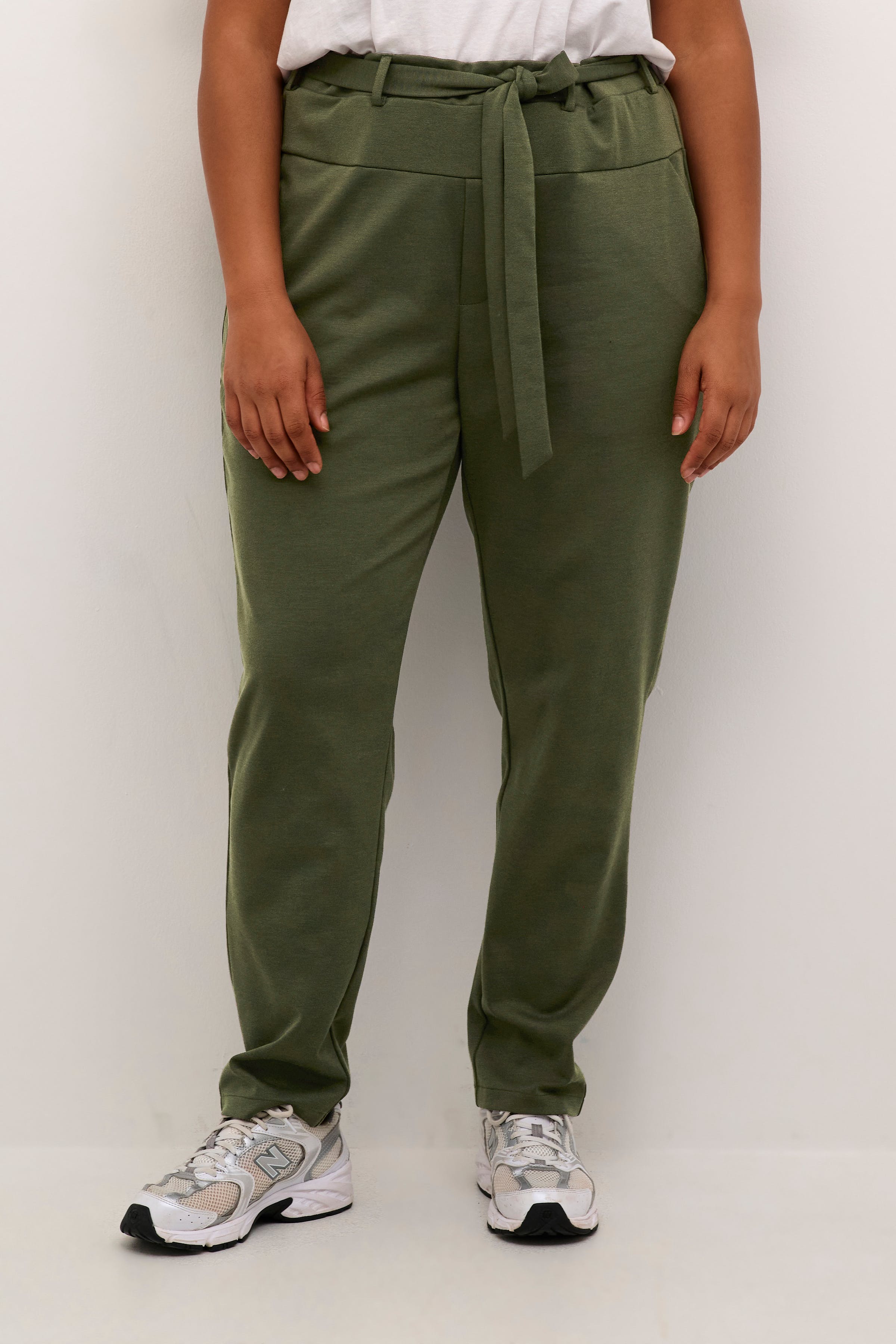 KCjenna Trousers LOOKBOOK FRONT 10582254-190414