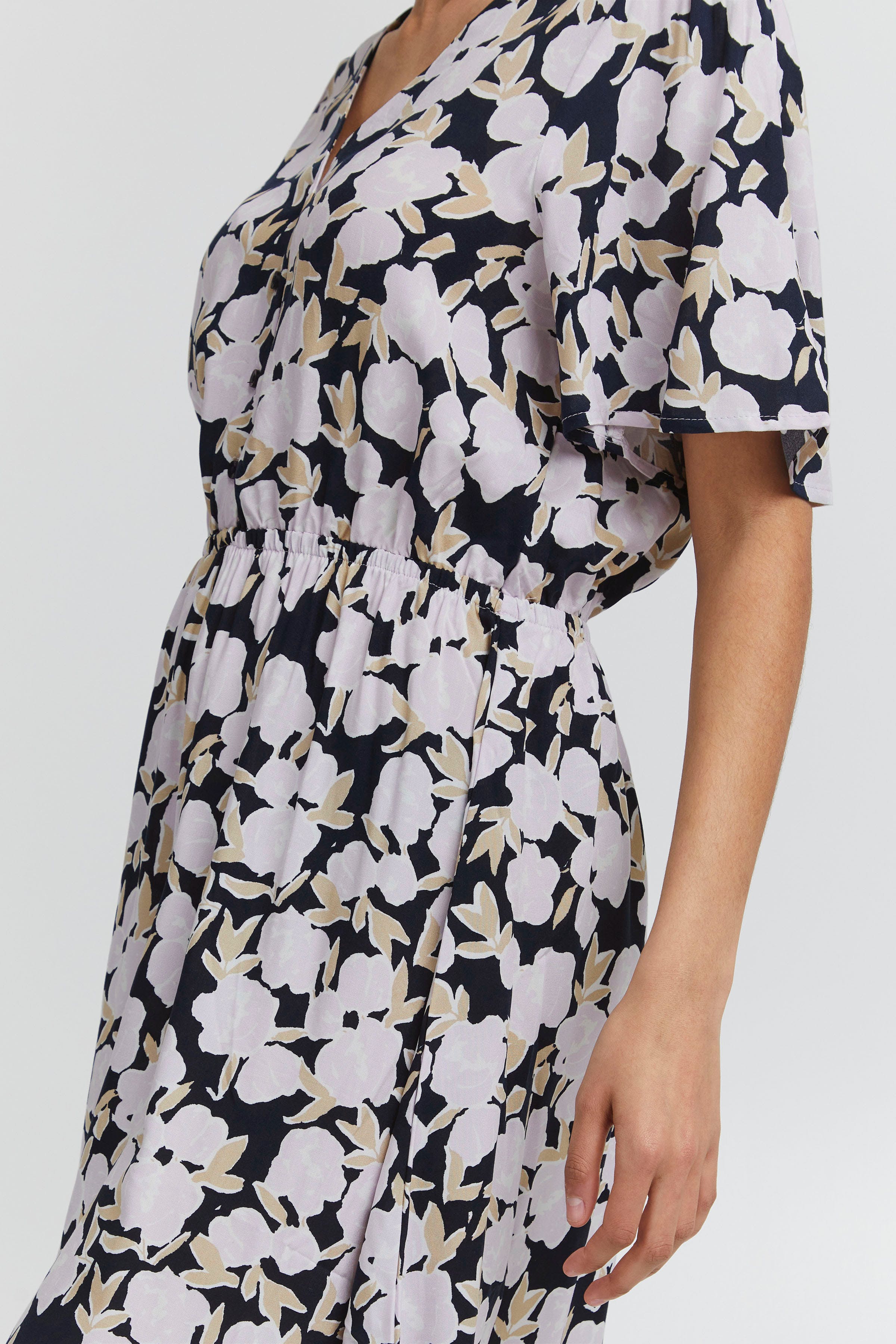 IHVERA Kjole LOOKBOOK DETAIL 20116375-133820