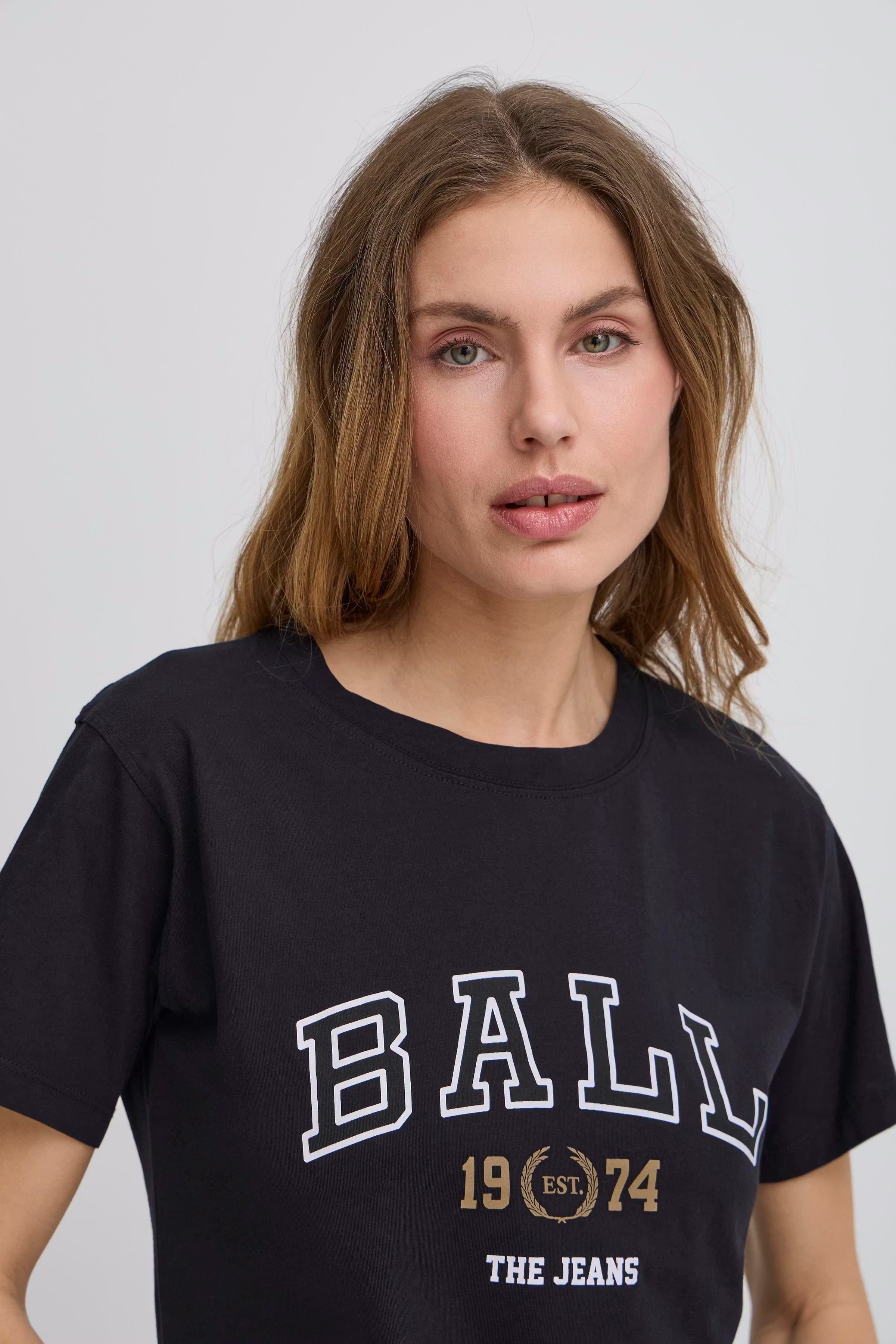 BASATINO T-shirt LOOKBOOK DETAIL 50405153-204005