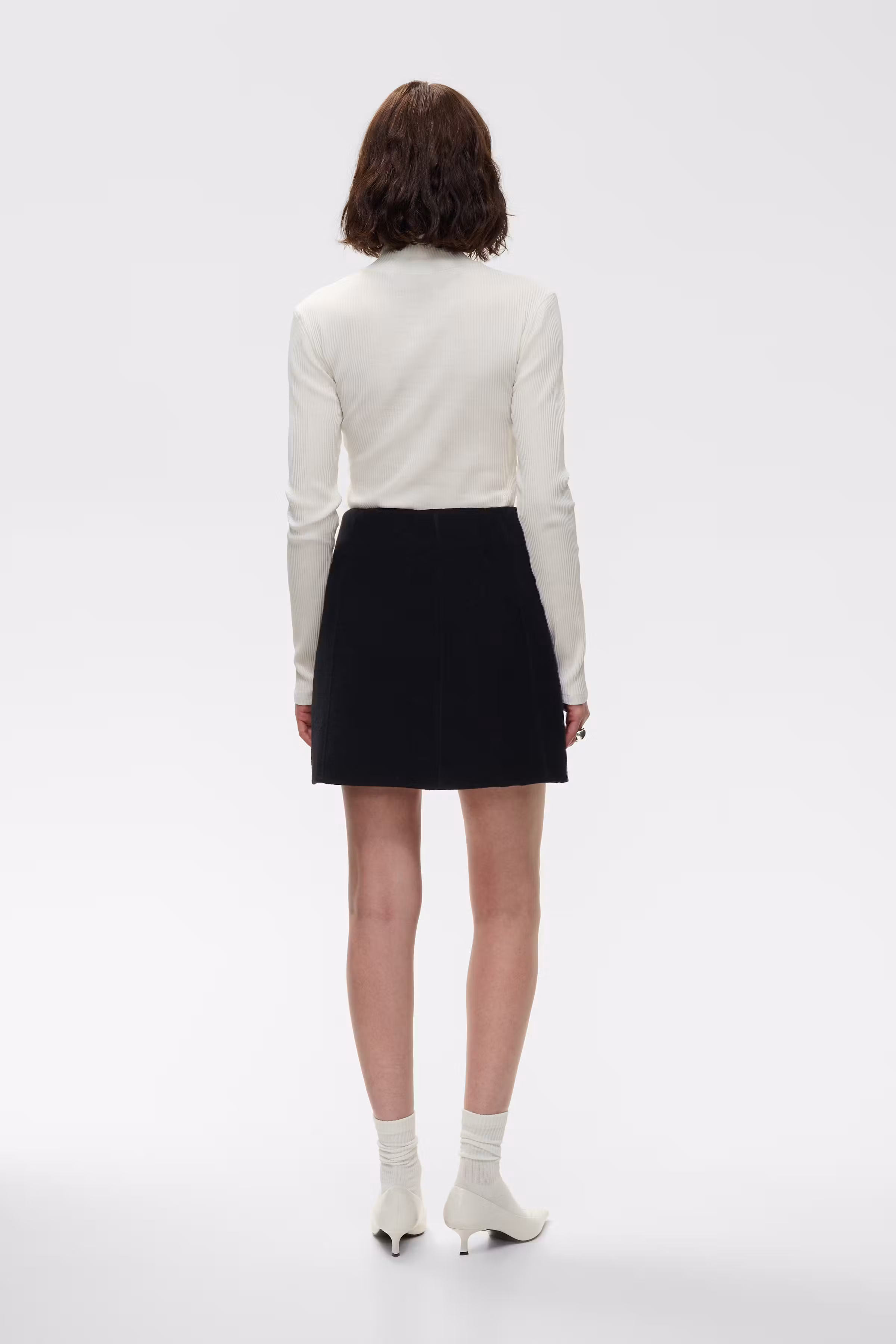 IOSora Skirt LOOKBOOK BACK 30600105-BK999