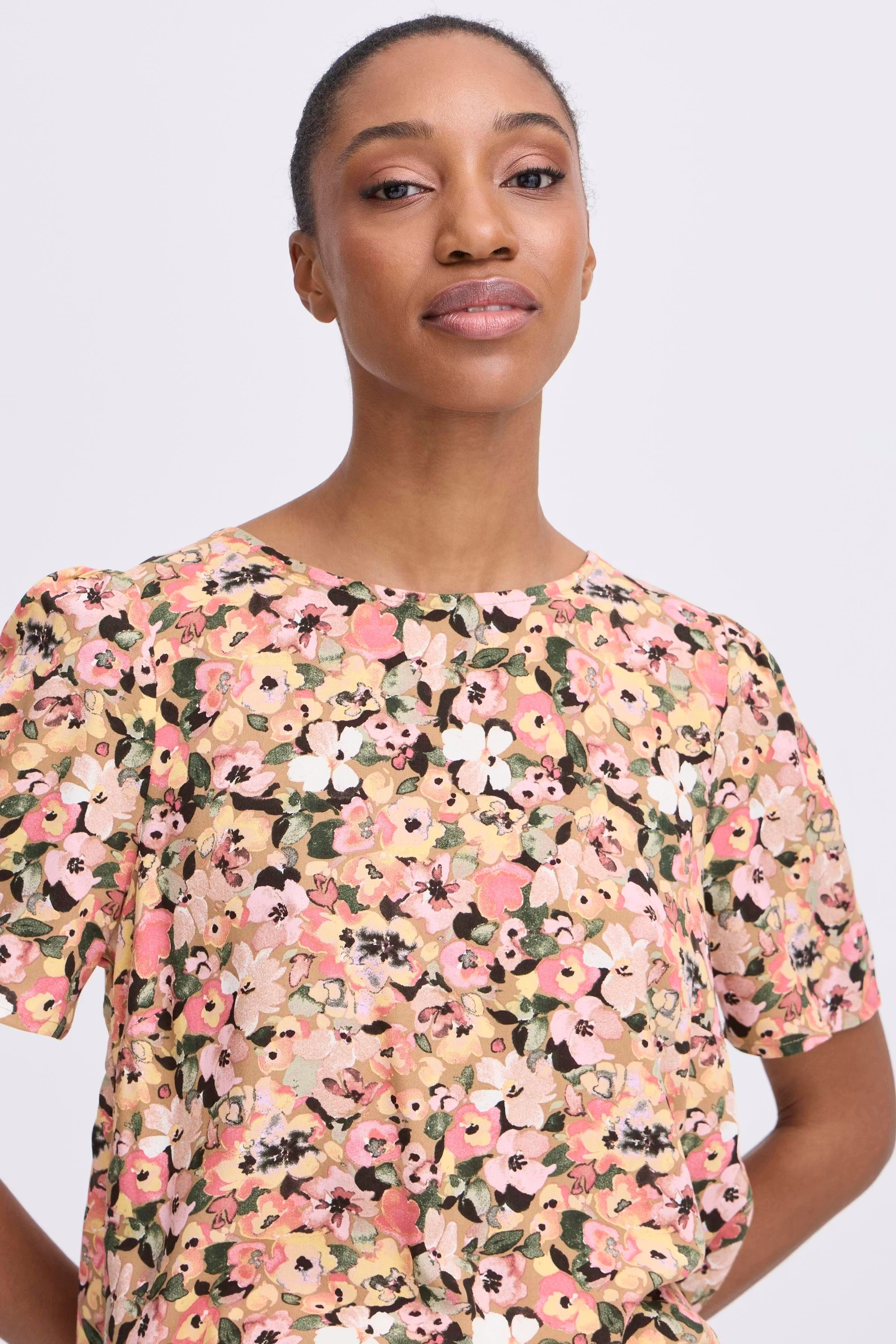 BYMMJOELLA Bluse LOOKBOOK DETAIL 20811222-204525