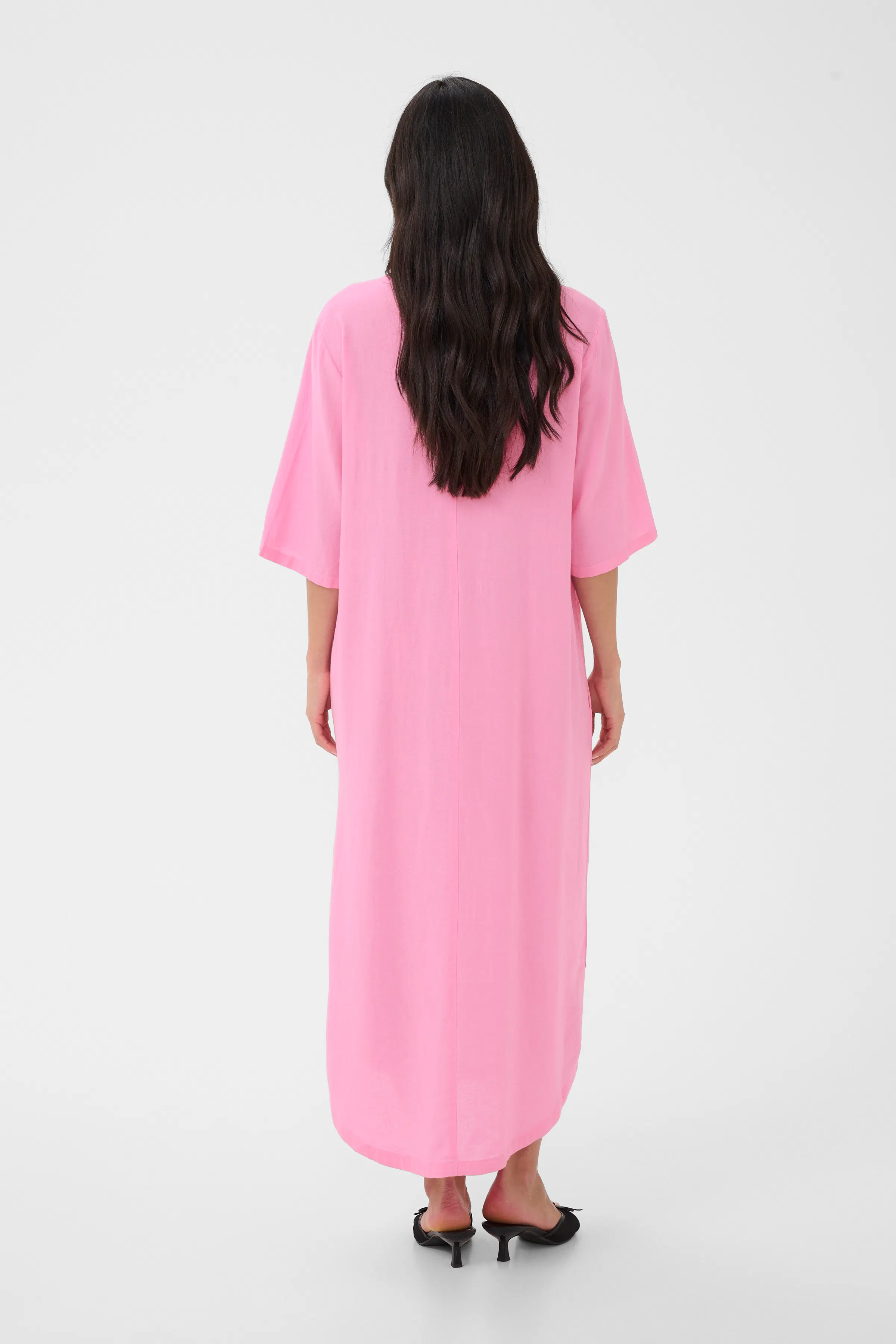 KAmilia Lin kjole LOOKBOOK BACK 10508312-152218