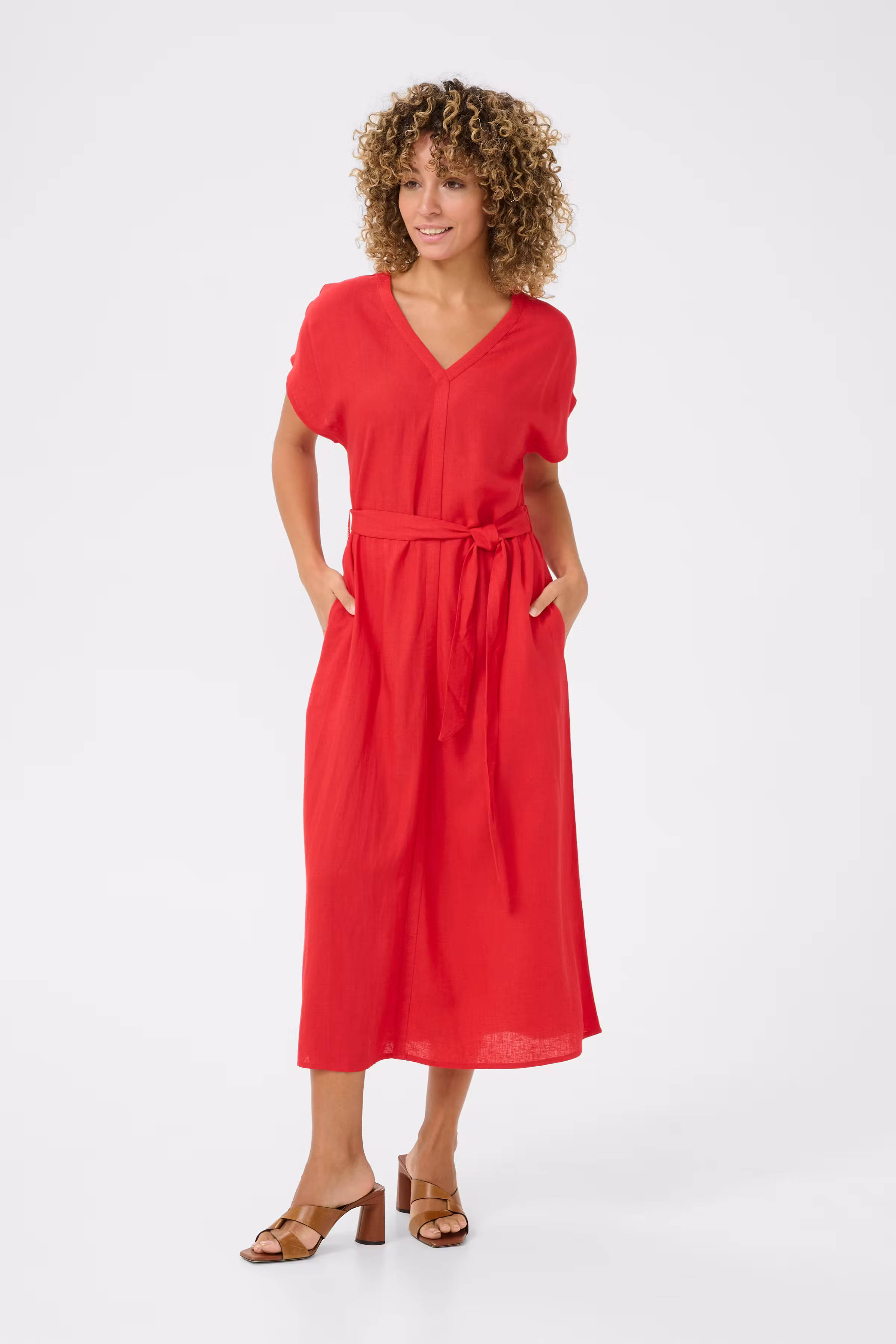 CRVenta Linen dress LOOKBOOK FRONT 10613593-181662