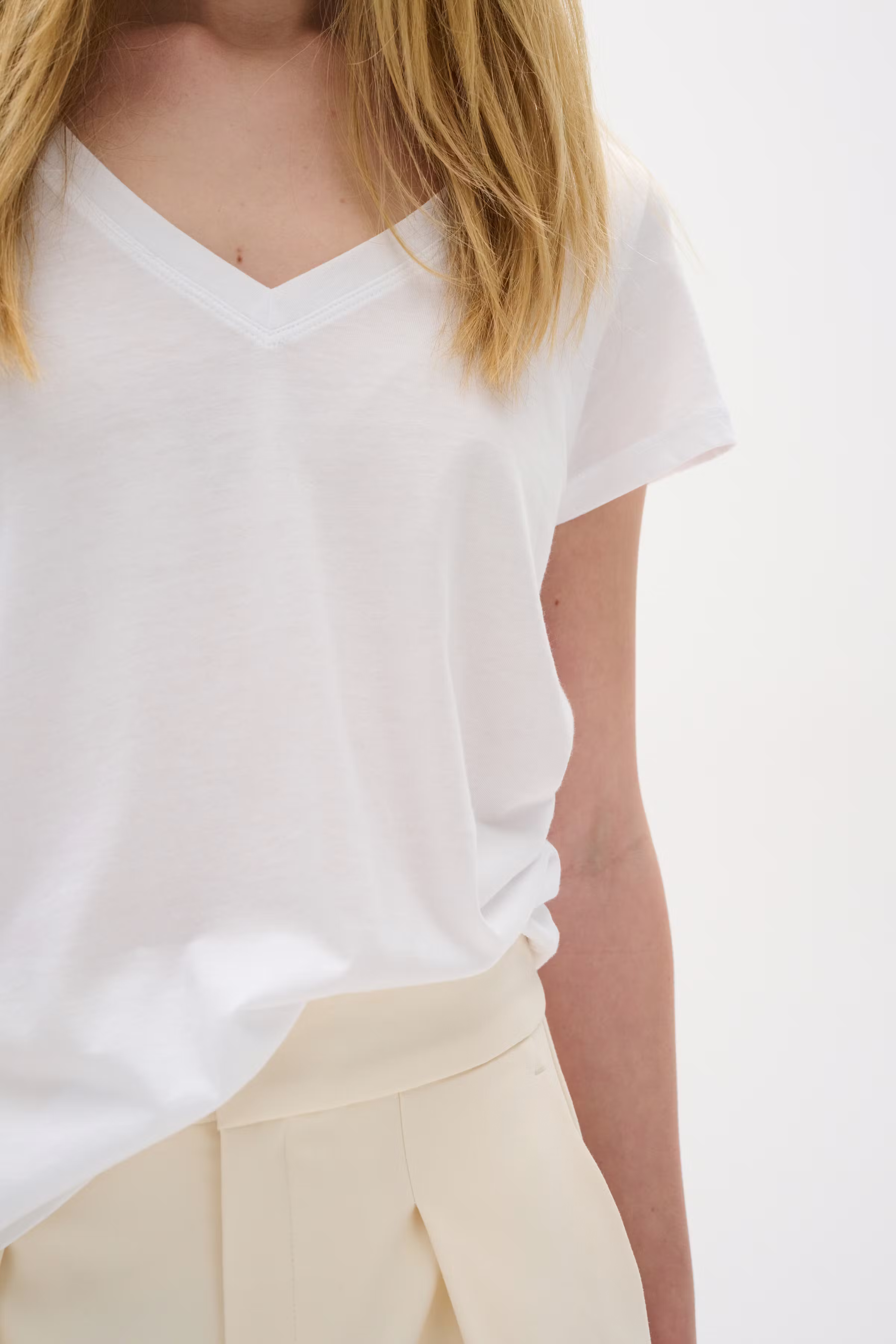 RenaIW T-shirt LOOKBOOK DETAIL 30100789-10090