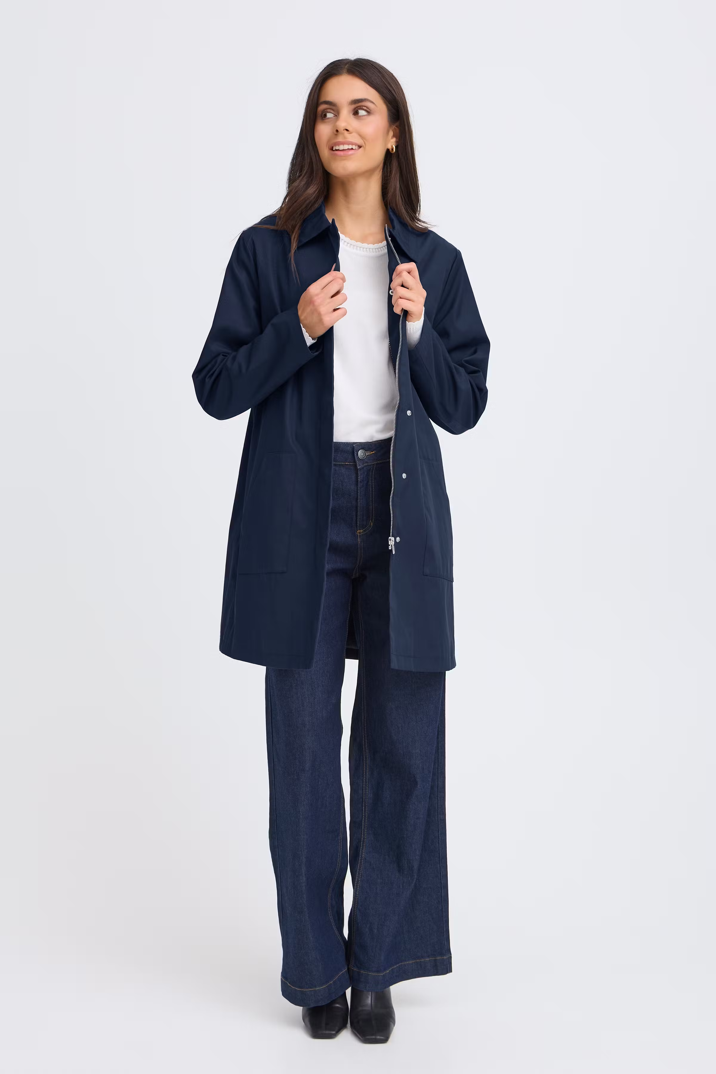 FRIRA Ytterplagg LOOKBOOK FRONT 20617386-193923