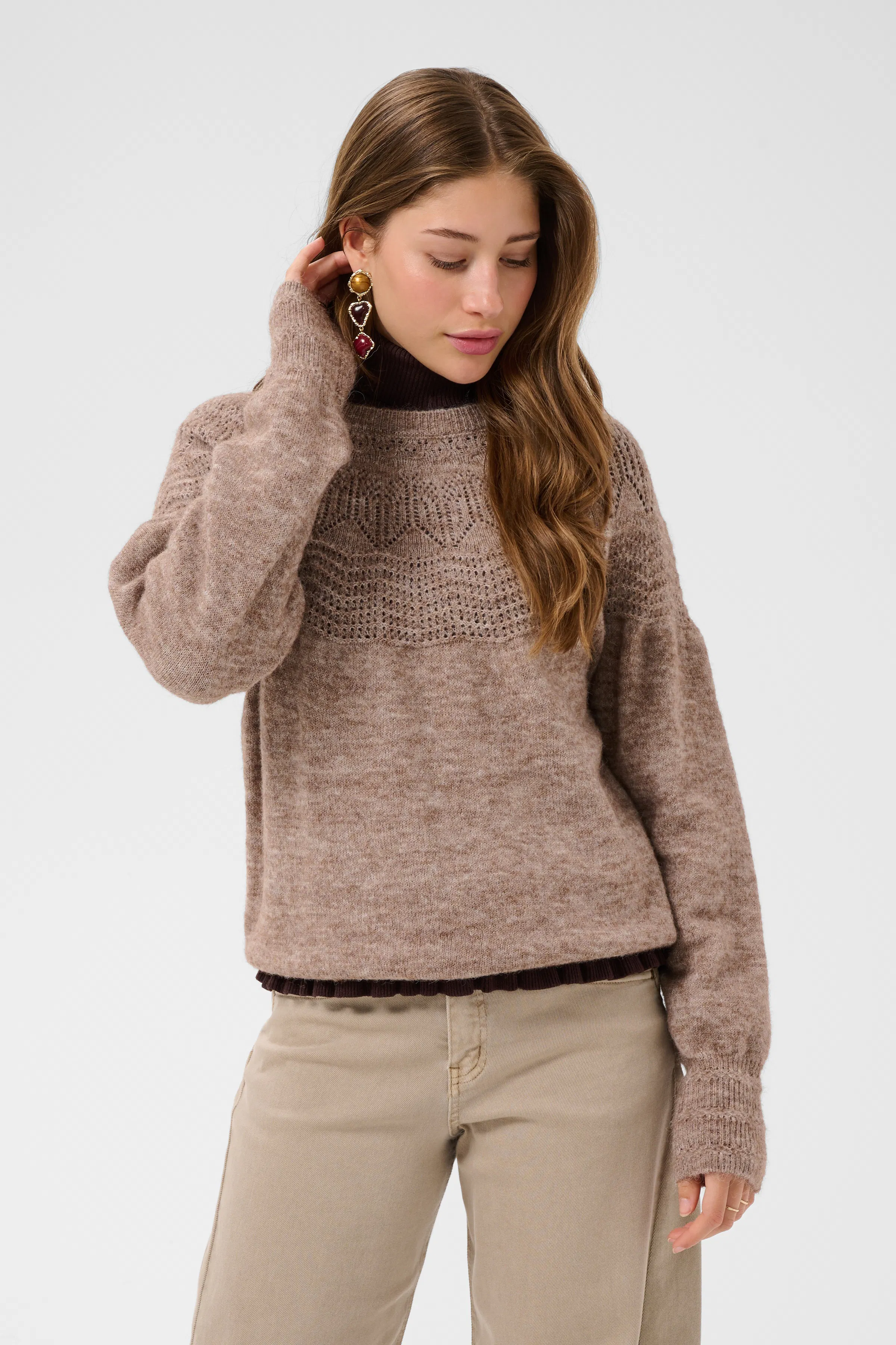 CRJunah Pullover LOOKBOOK FRONT 10615297-109936