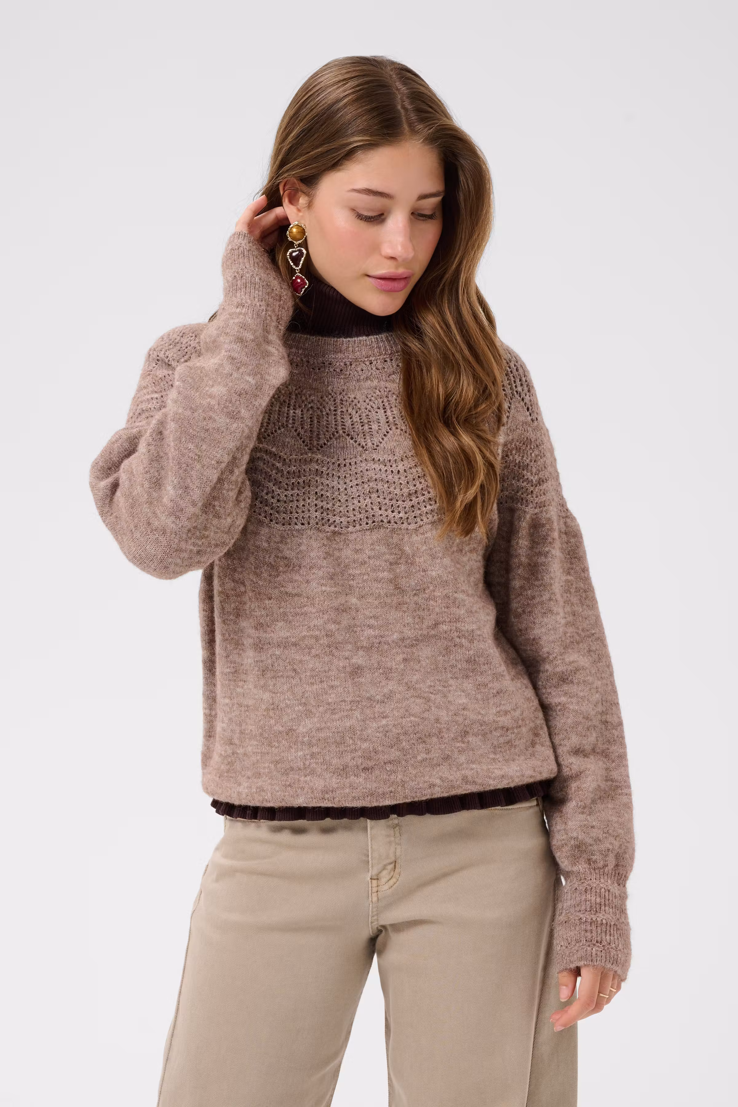 CRJunah Pullover LOOKBOOK FRONT 10615297-109936