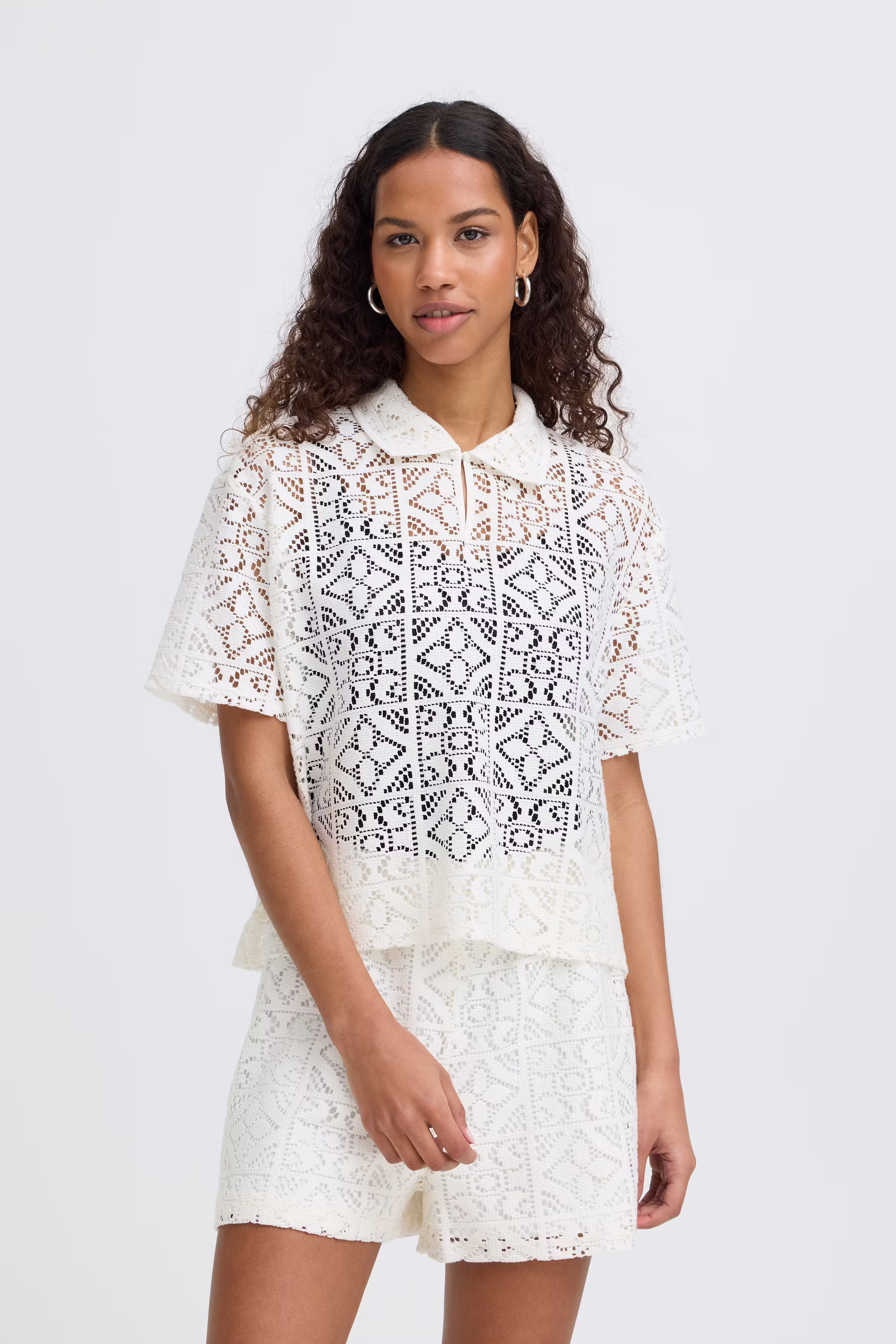 IHNAIMA T-shirt LOOKBOOK FRONT 20125459-114201