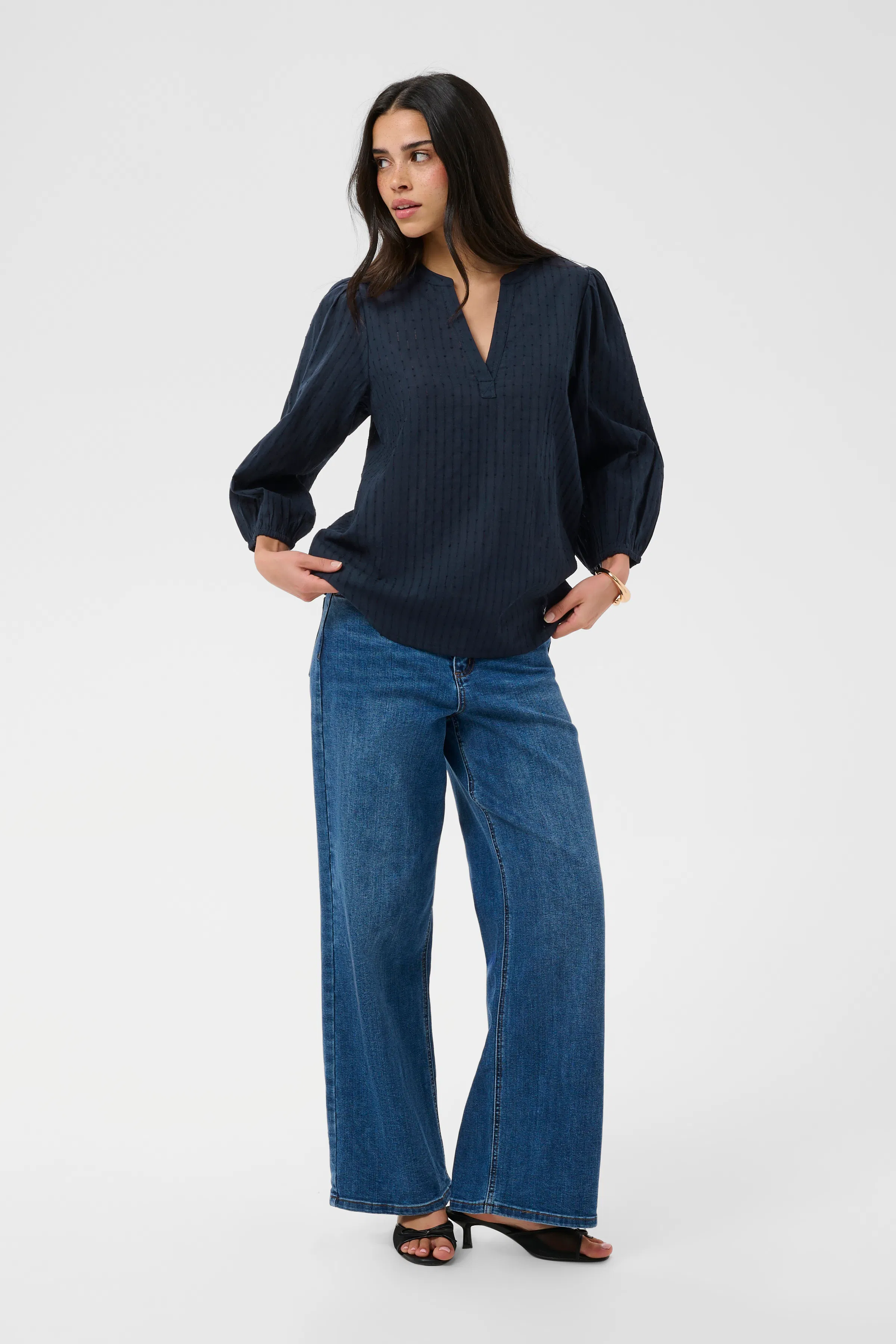 KAbea Blouse LOOKBOOK FRONT 10511631-194020