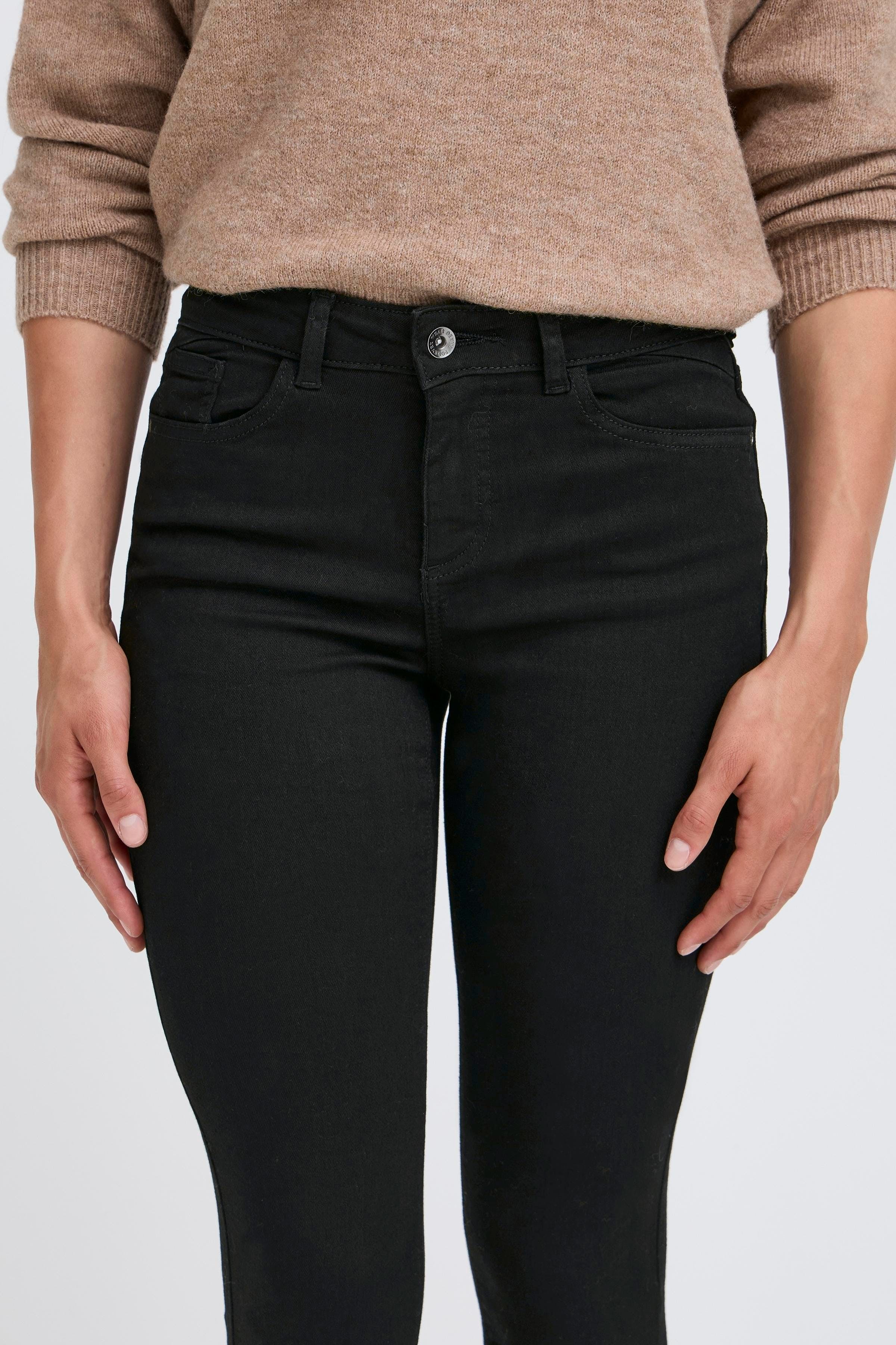 Lola Jeans LOOKBOOK DETAIL 20803214-80001