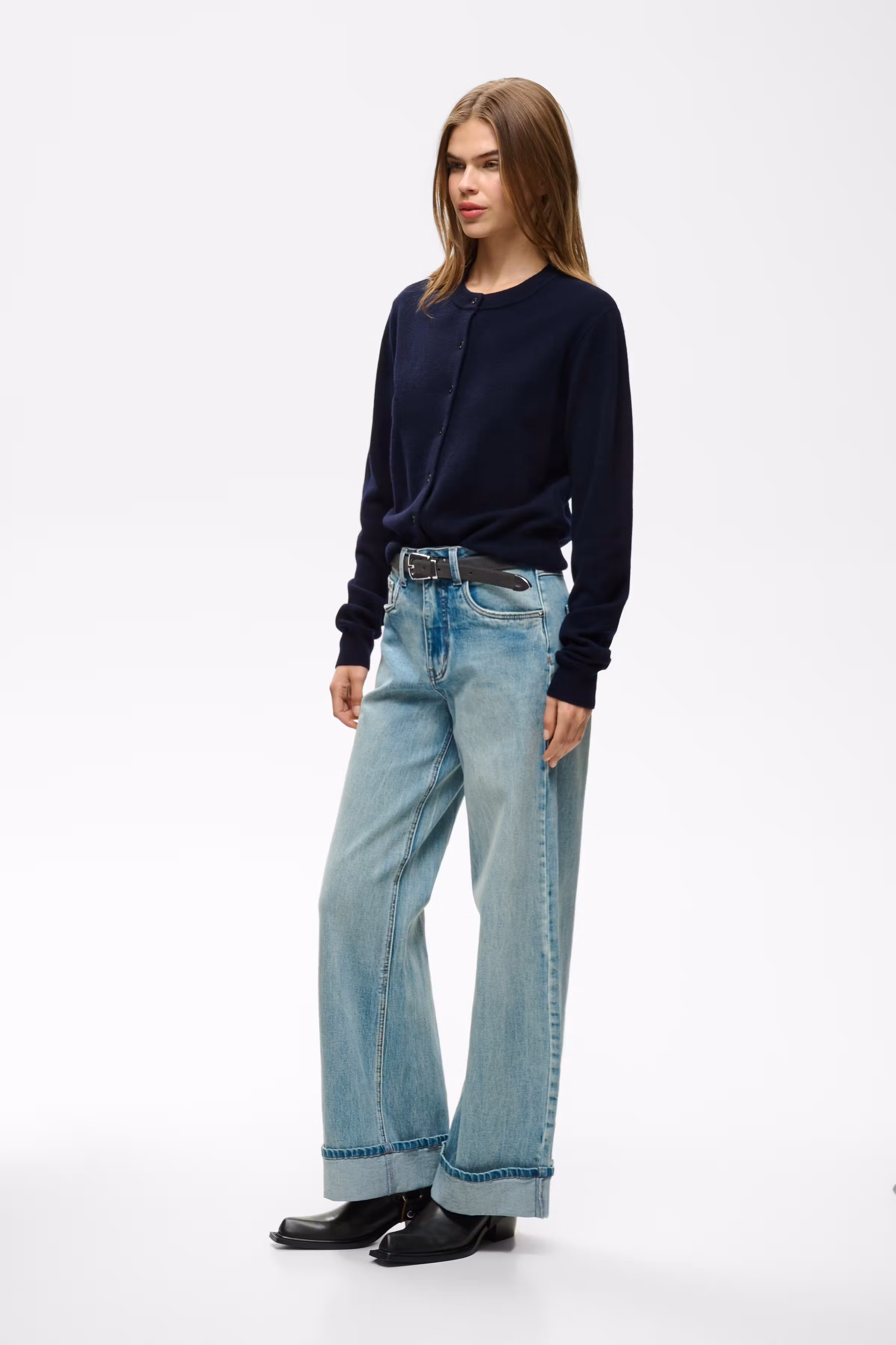 GZmanzi Cardigan LOOKBOOK FRONT 10911814-193922