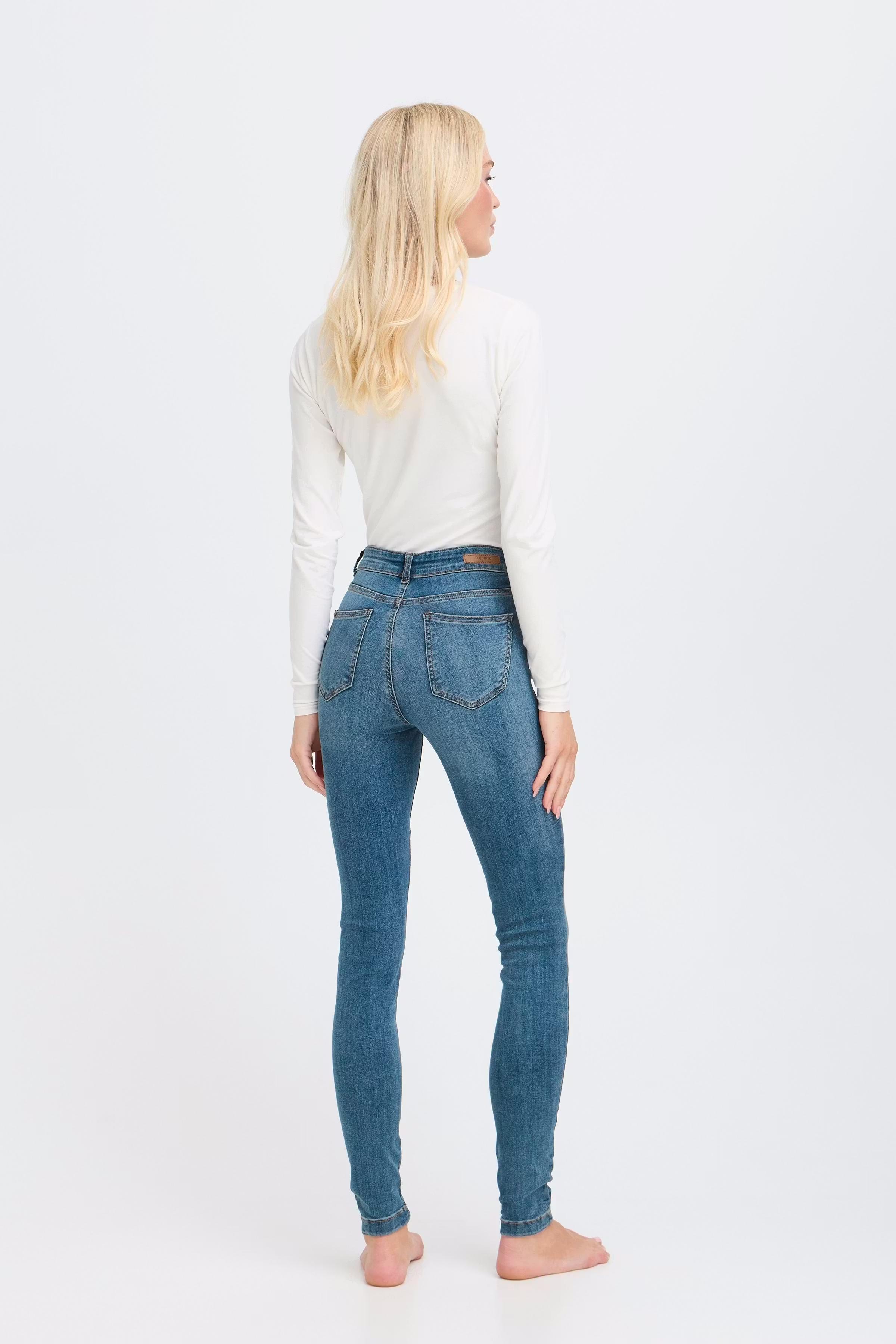 Lola Jeans LOOKBOOK BACK 20803214-80946