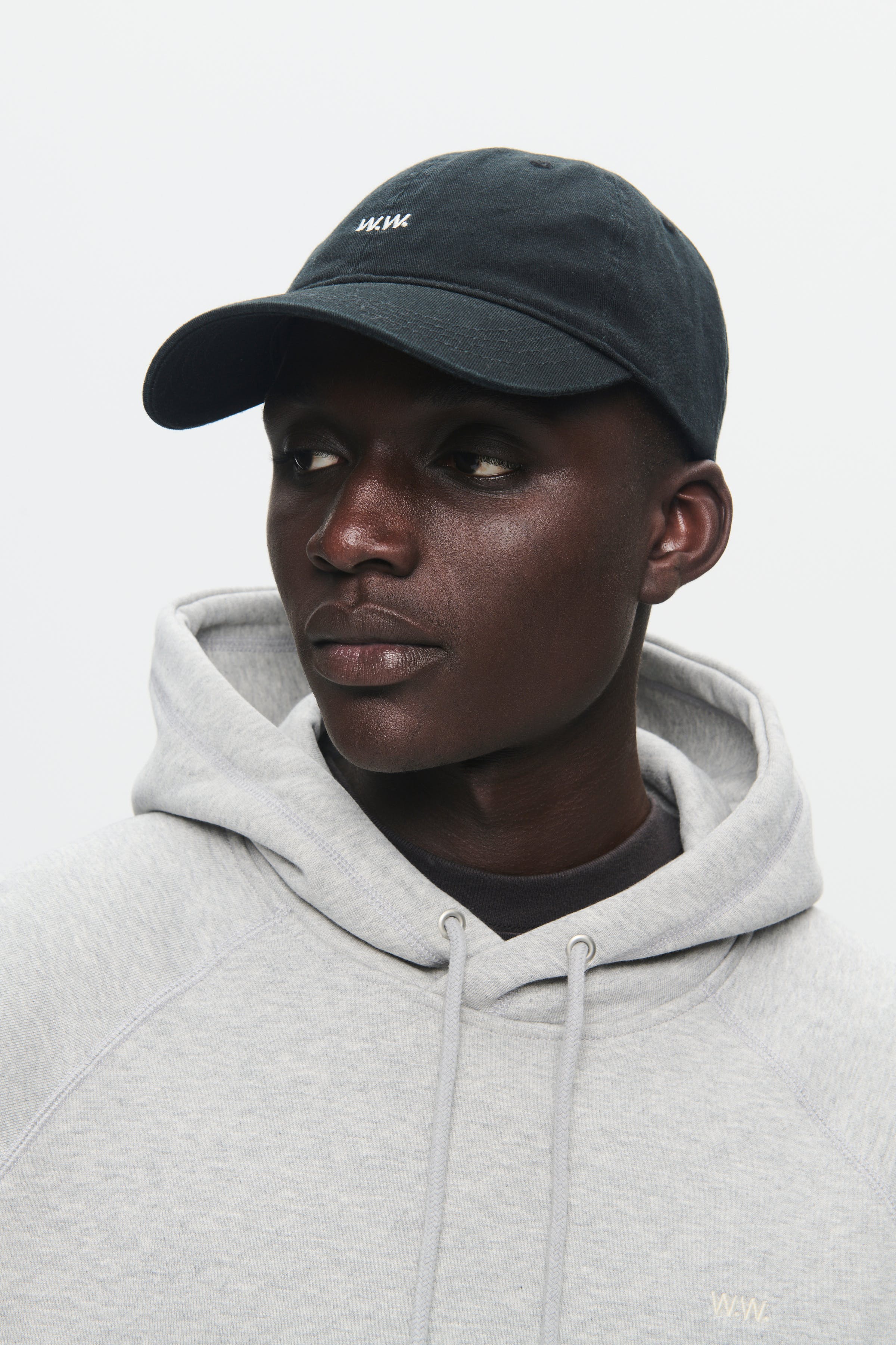 WWLow Keps LOOKBOOK DETAIL 30251367-303700