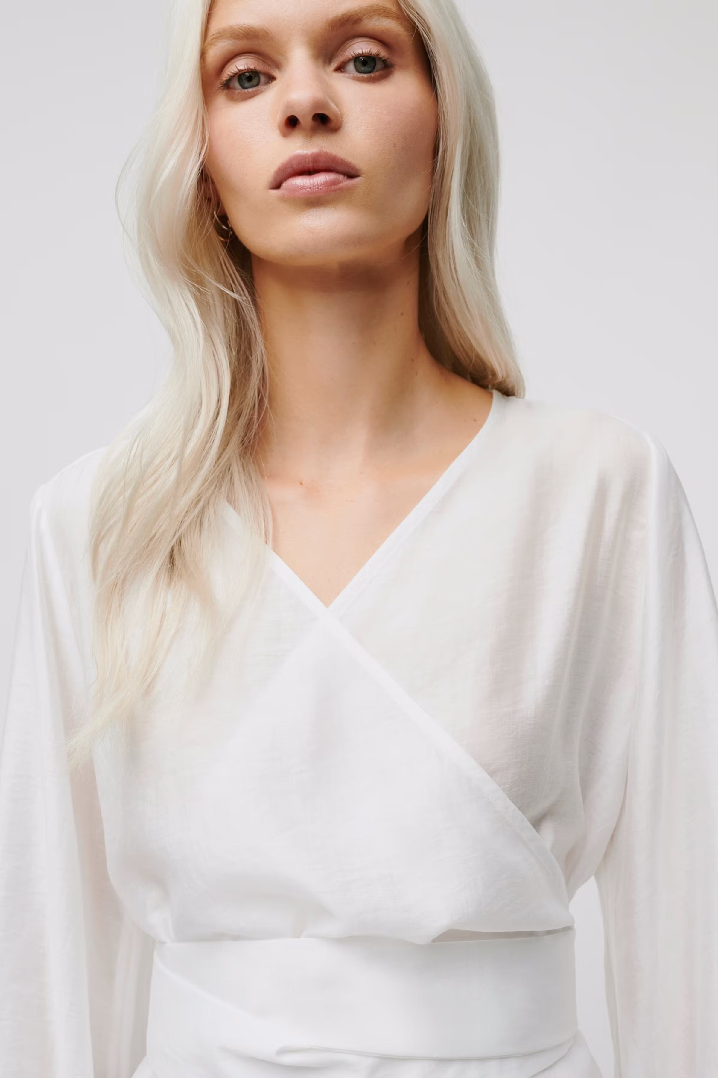 ELOISE Blouse LOOKBOOK FRONT 30600276-WH010