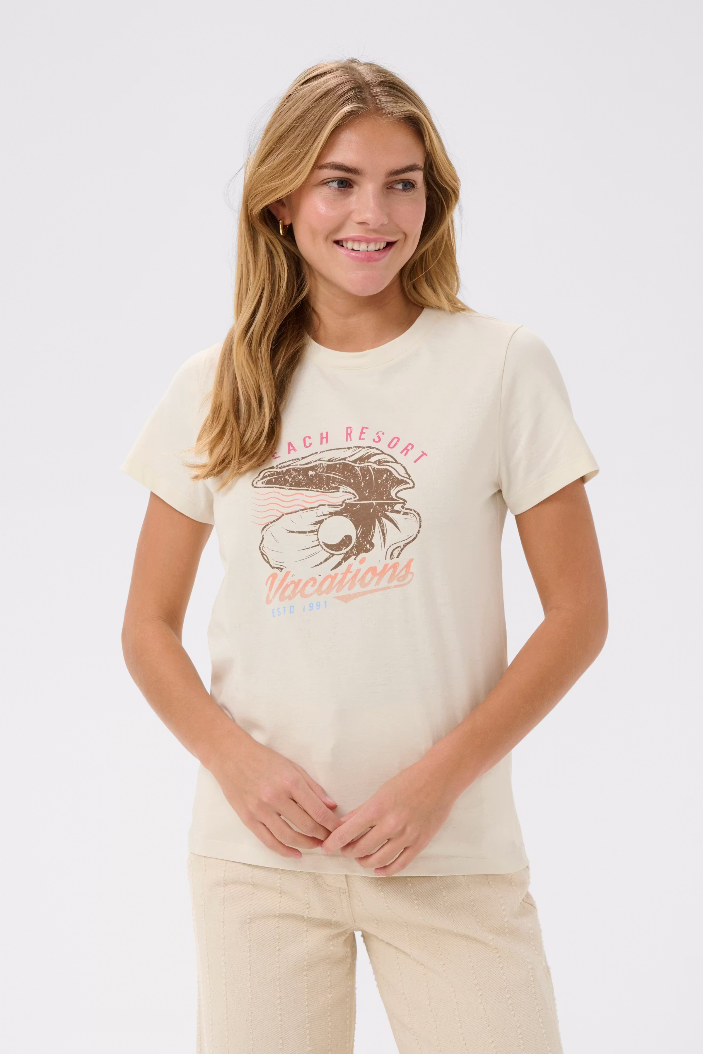 RaimonaSZ T-shirt LOOKBOOK FRONT 30515091-125202