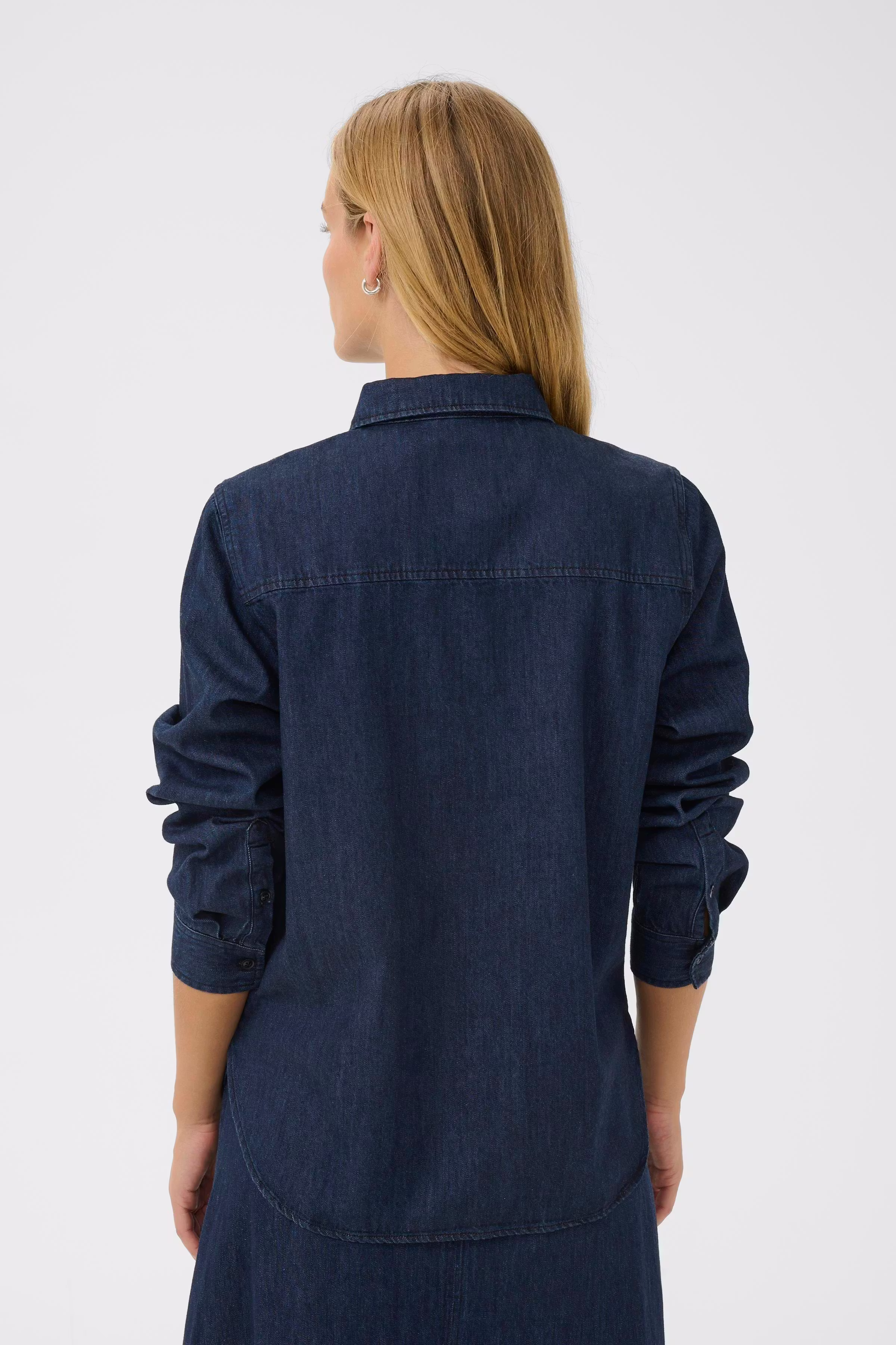 SarafiaPW Shirt LOOKBOOK BACK 30309970-300159