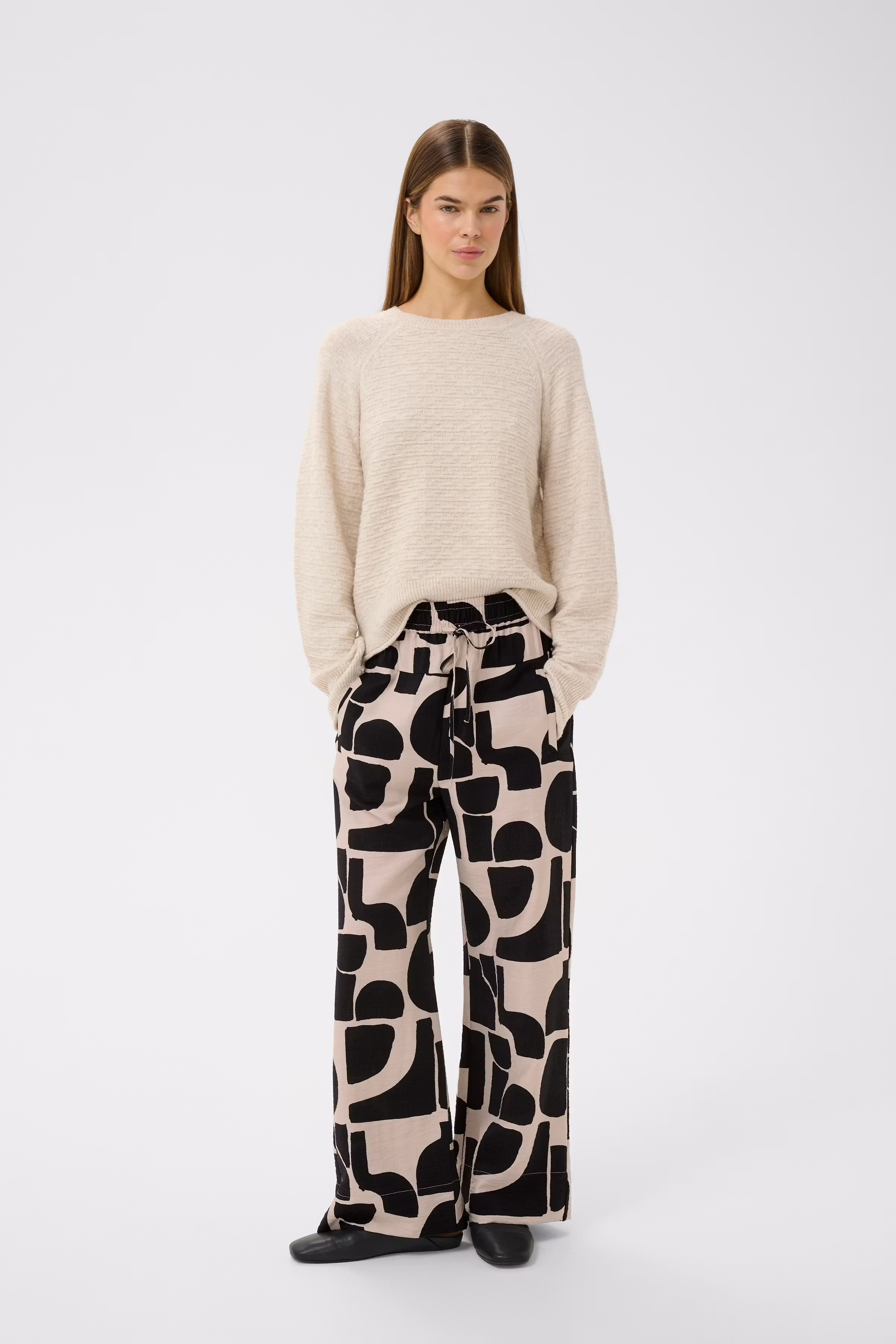 LYNNIW Trousers LOOKBOOK FRONT 30112764-900008093