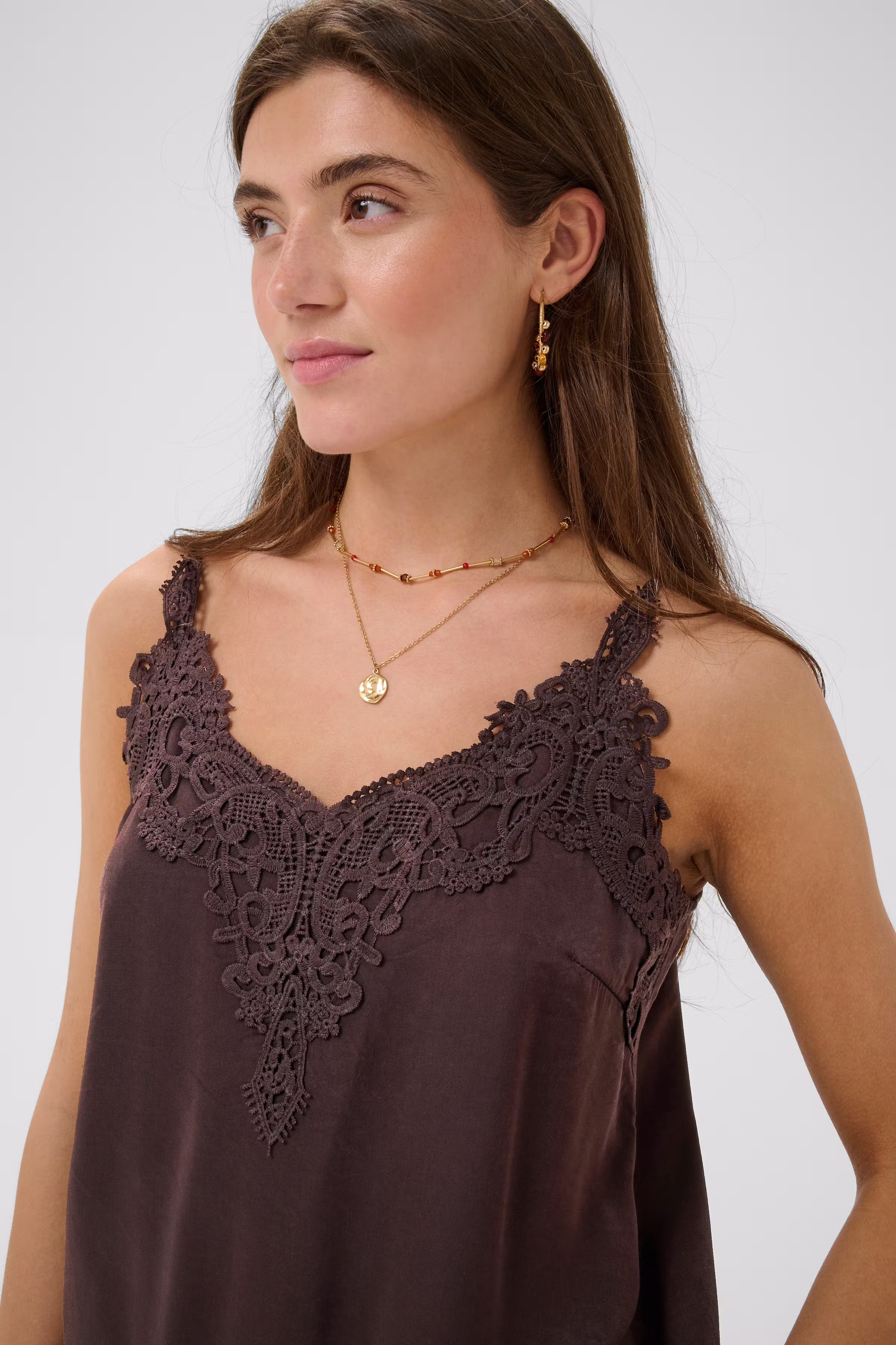 CRAnna Top LOOKBOOK DETAIL 10611224-191110