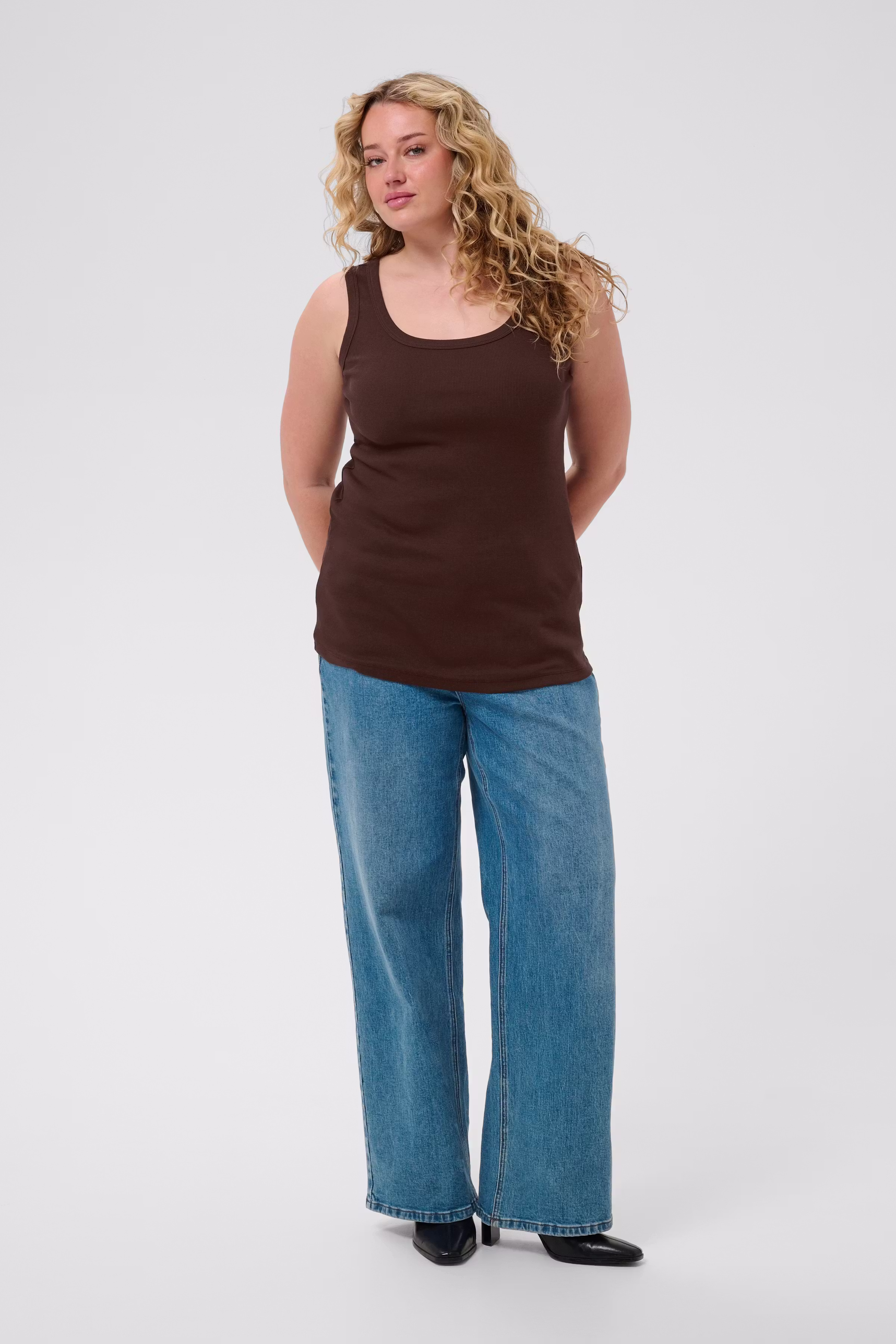 KCcarina Top LOOKBOOK FRONT 10581396-190915