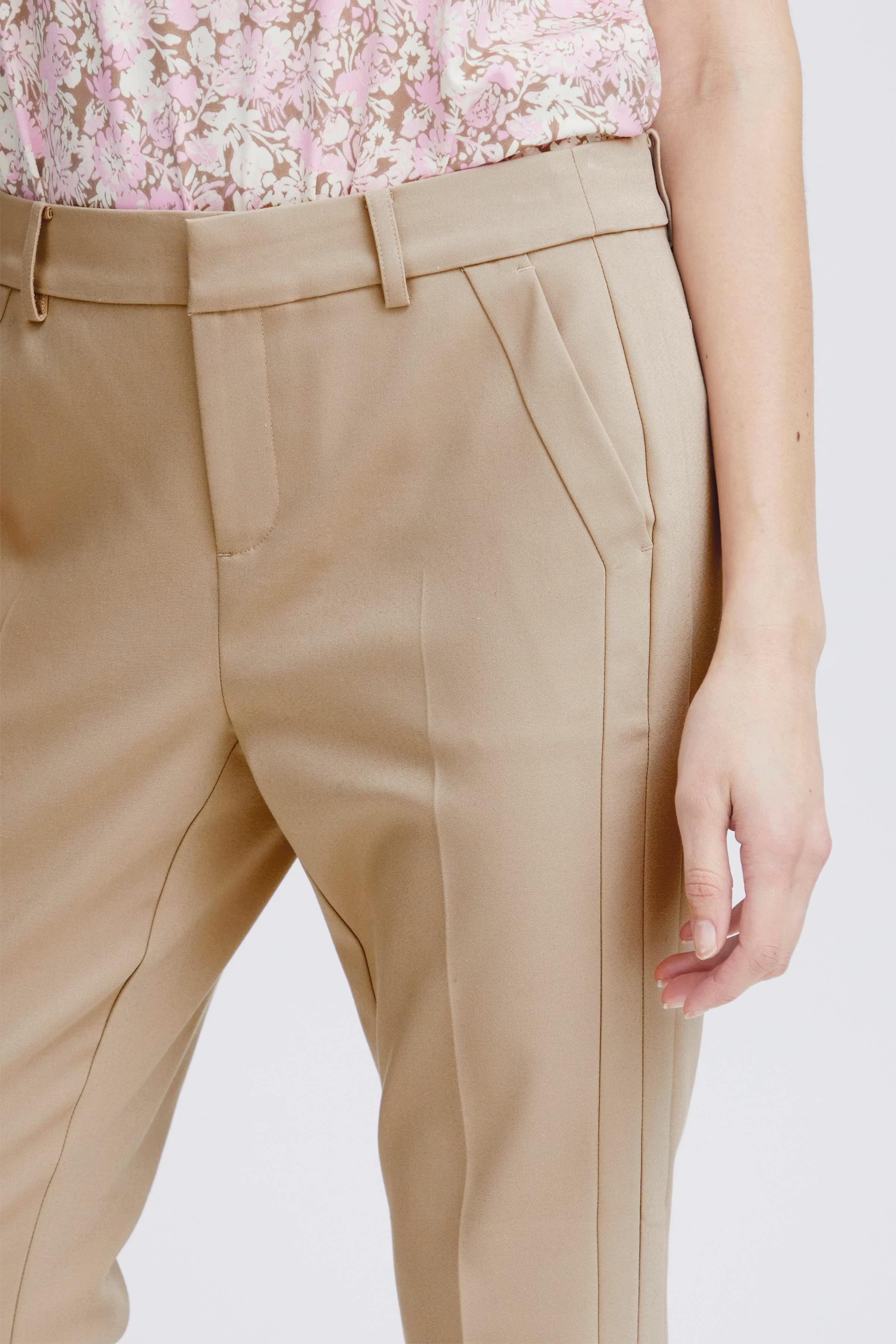 FRVITA Hose LOOKBOOK DETAIL 20611257-171312