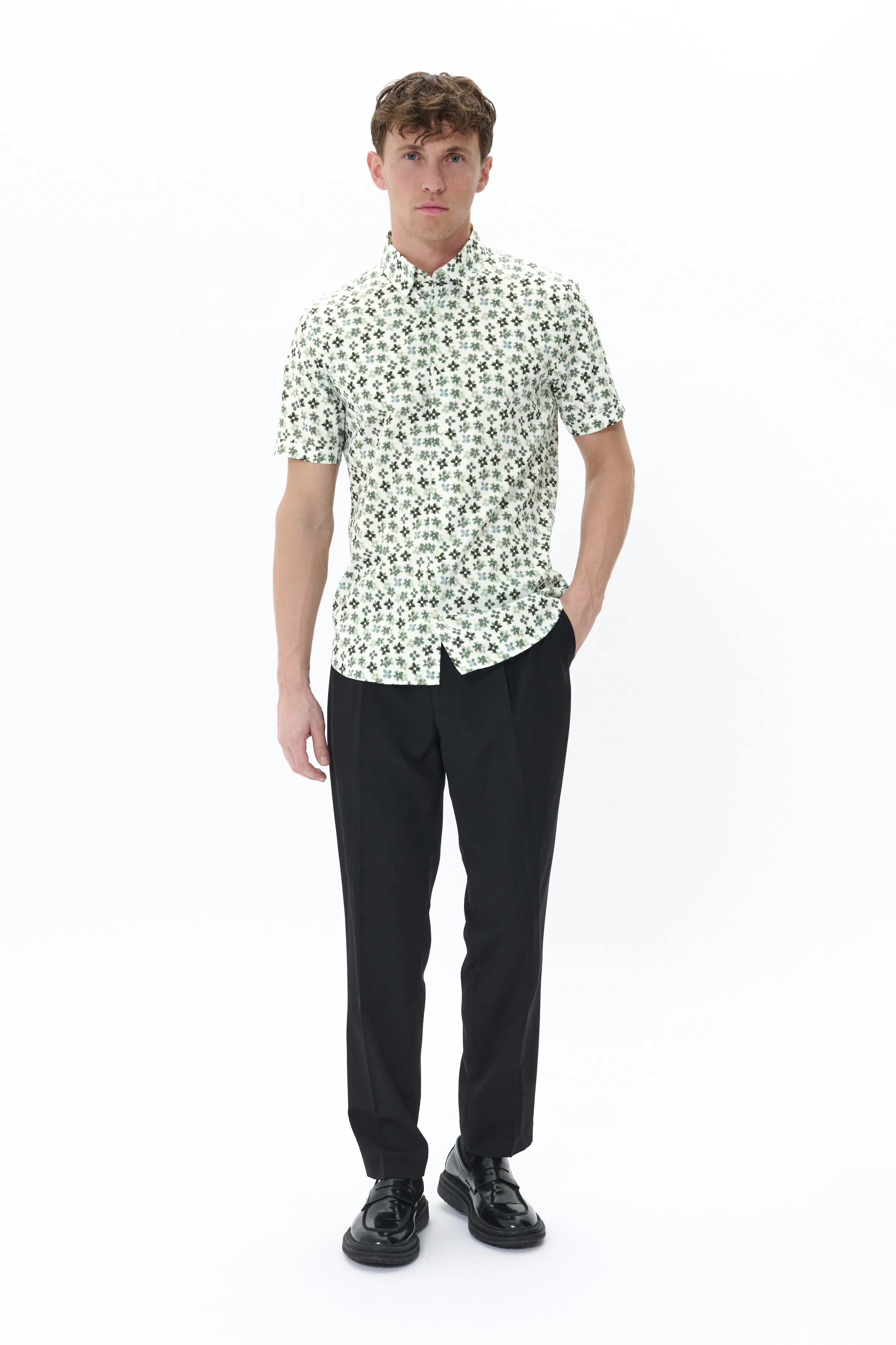 MAtrostol Skjorte LOOKBOOK FRONT 30208046-180312
