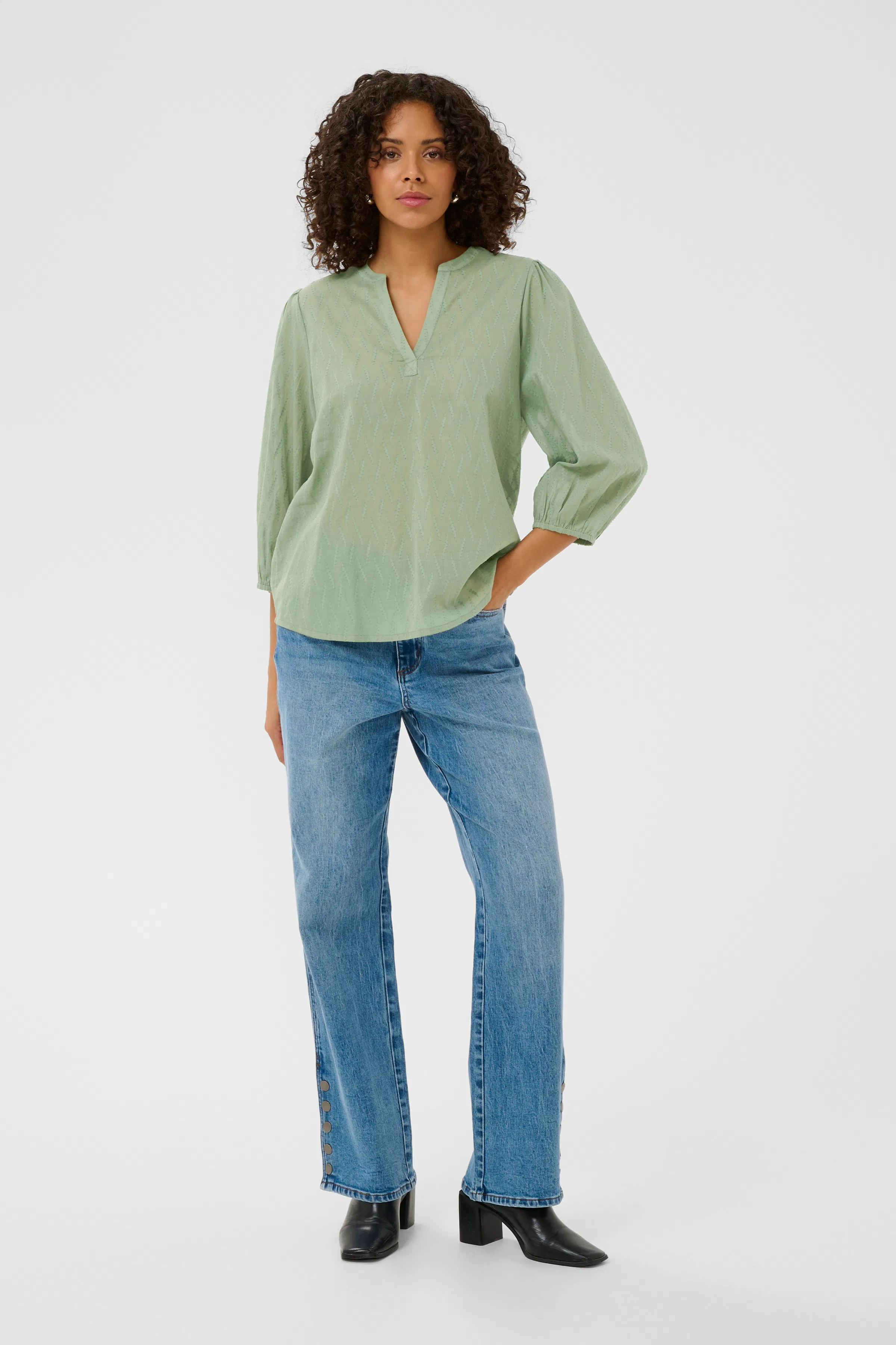 KAgabriela Blus LOOKBOOK FRONT 10511578-176212