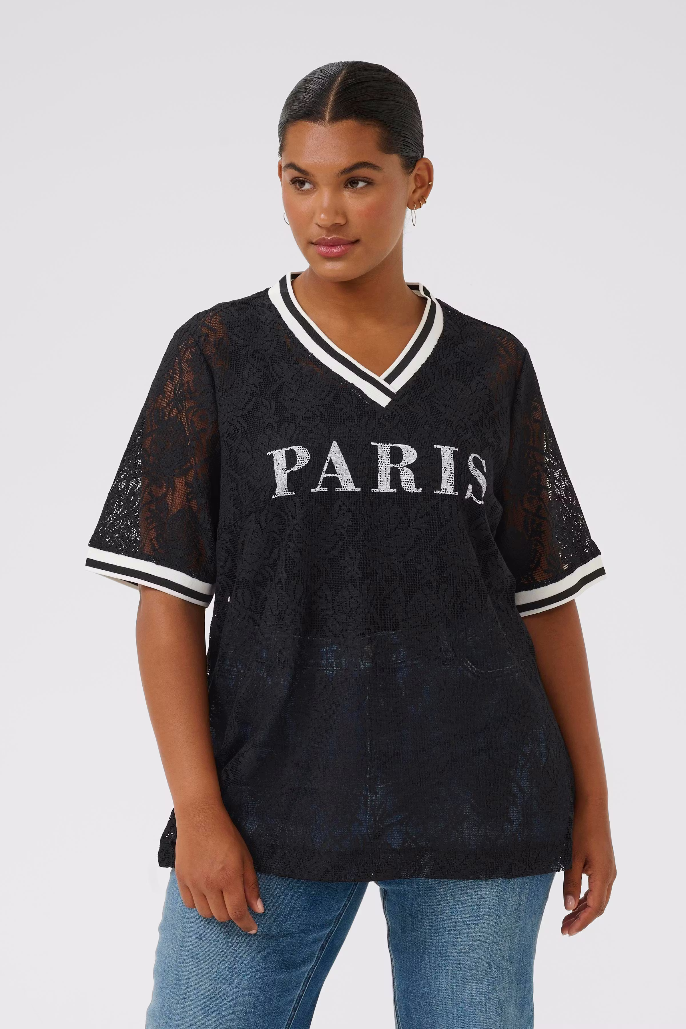 KClaris Bluse LOOKBOOK FRONT 10584097-100121