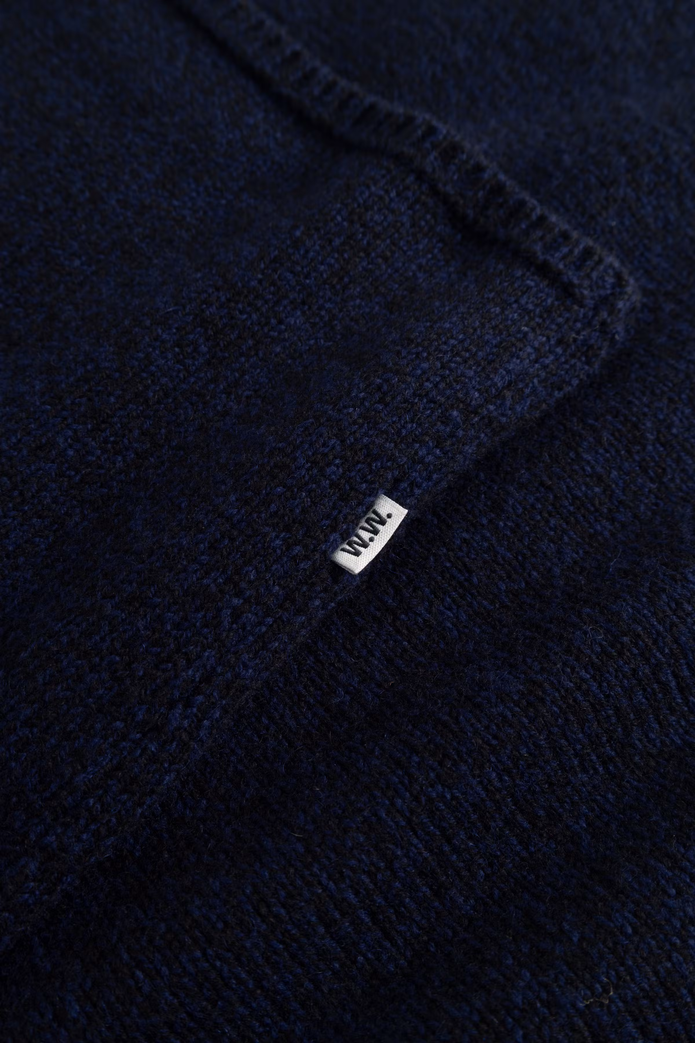 WWCay Pullover PACK DETAIL 30252301-1939371