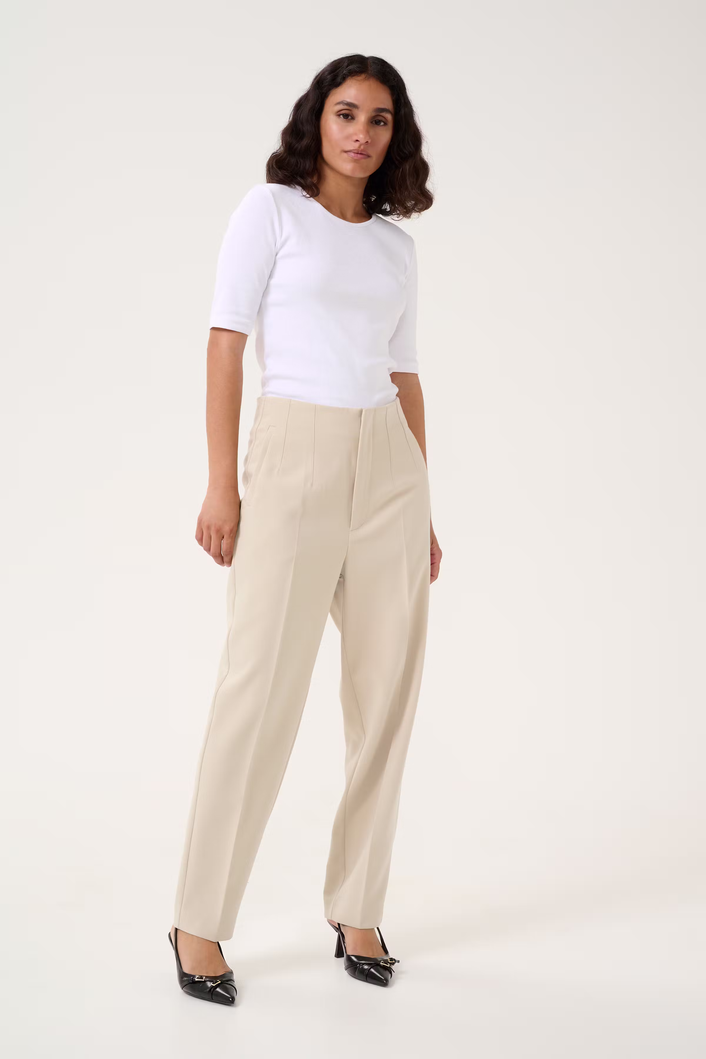 KAhella Bukser LOOKBOOK FRONT 10508755-151305
