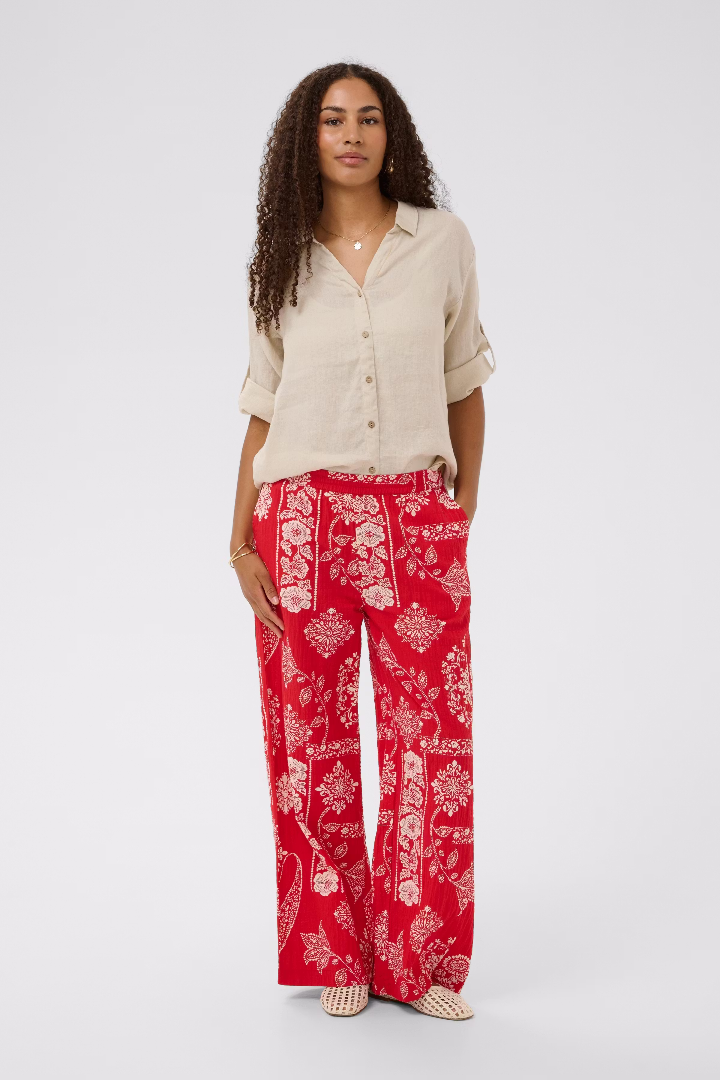 CRGianna Hose LOOKBOOK FRONT 10614917-109050