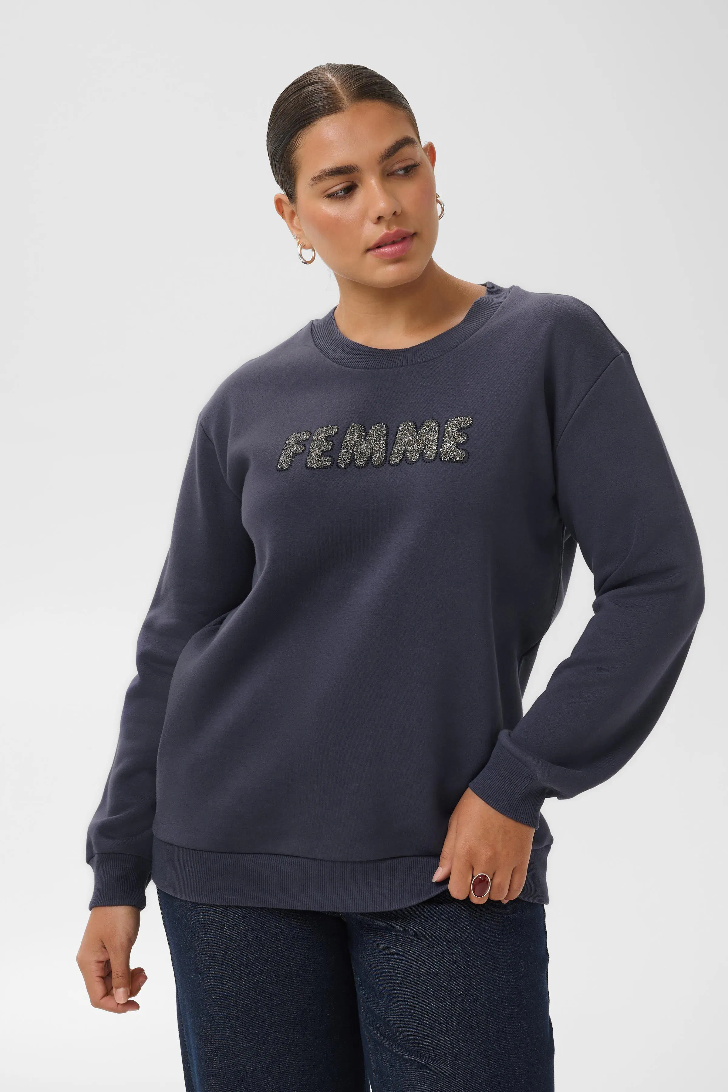 KCmalina Sweatshirt LOOKBOOK FRONT 10584506-1000145