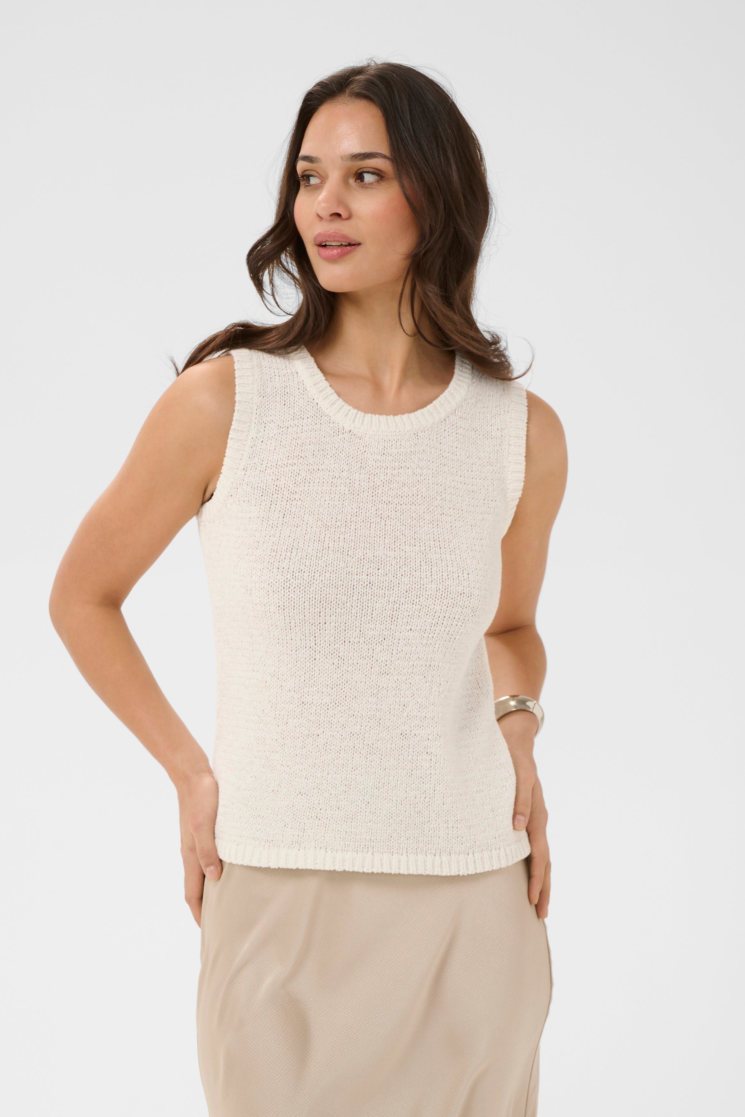 KAsilivia Top LOOKBOOK FRONT 10511514-110602