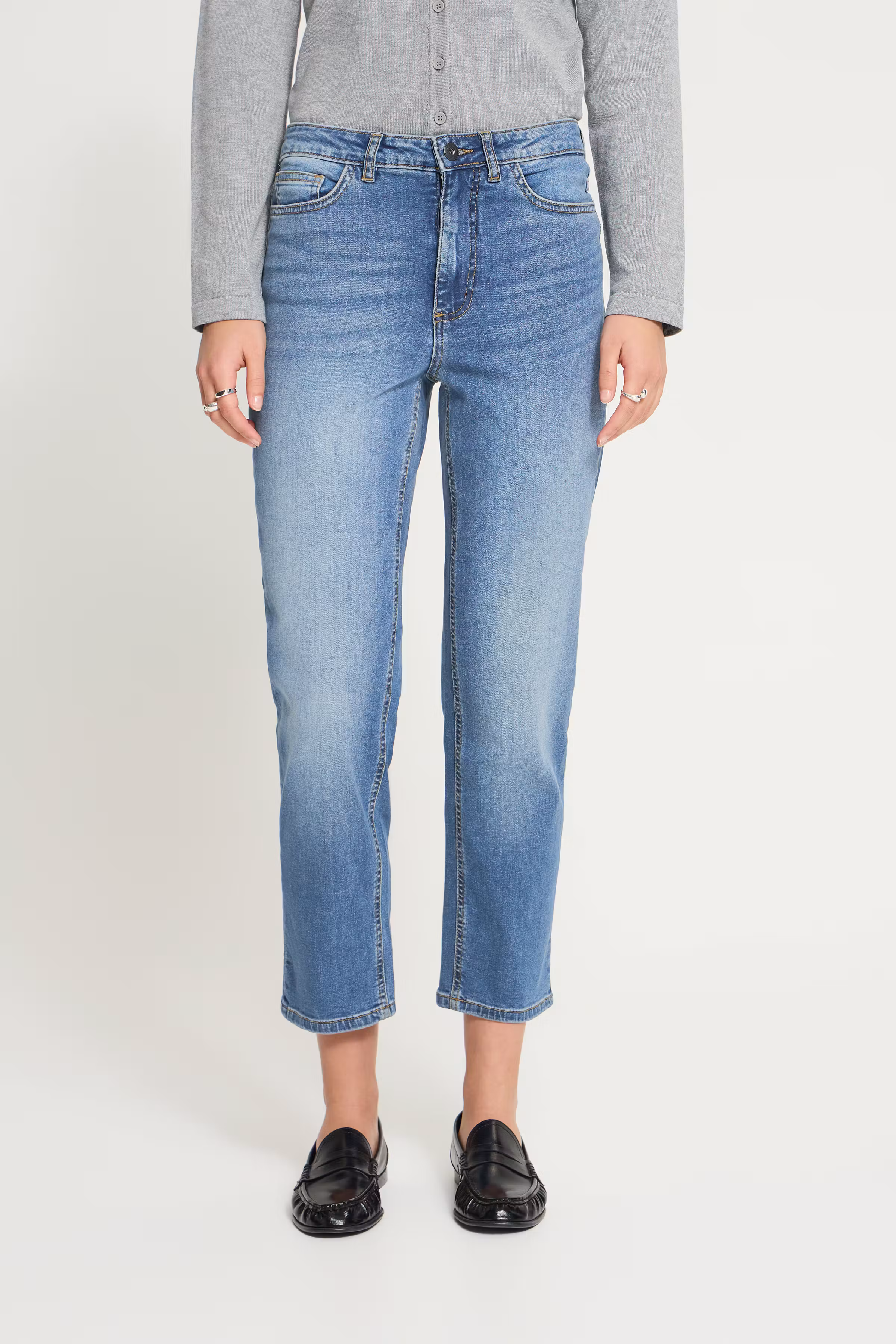 IHTWIGGY RAVEN Jeans LOOKBOOK FRONT 20110967-19037
