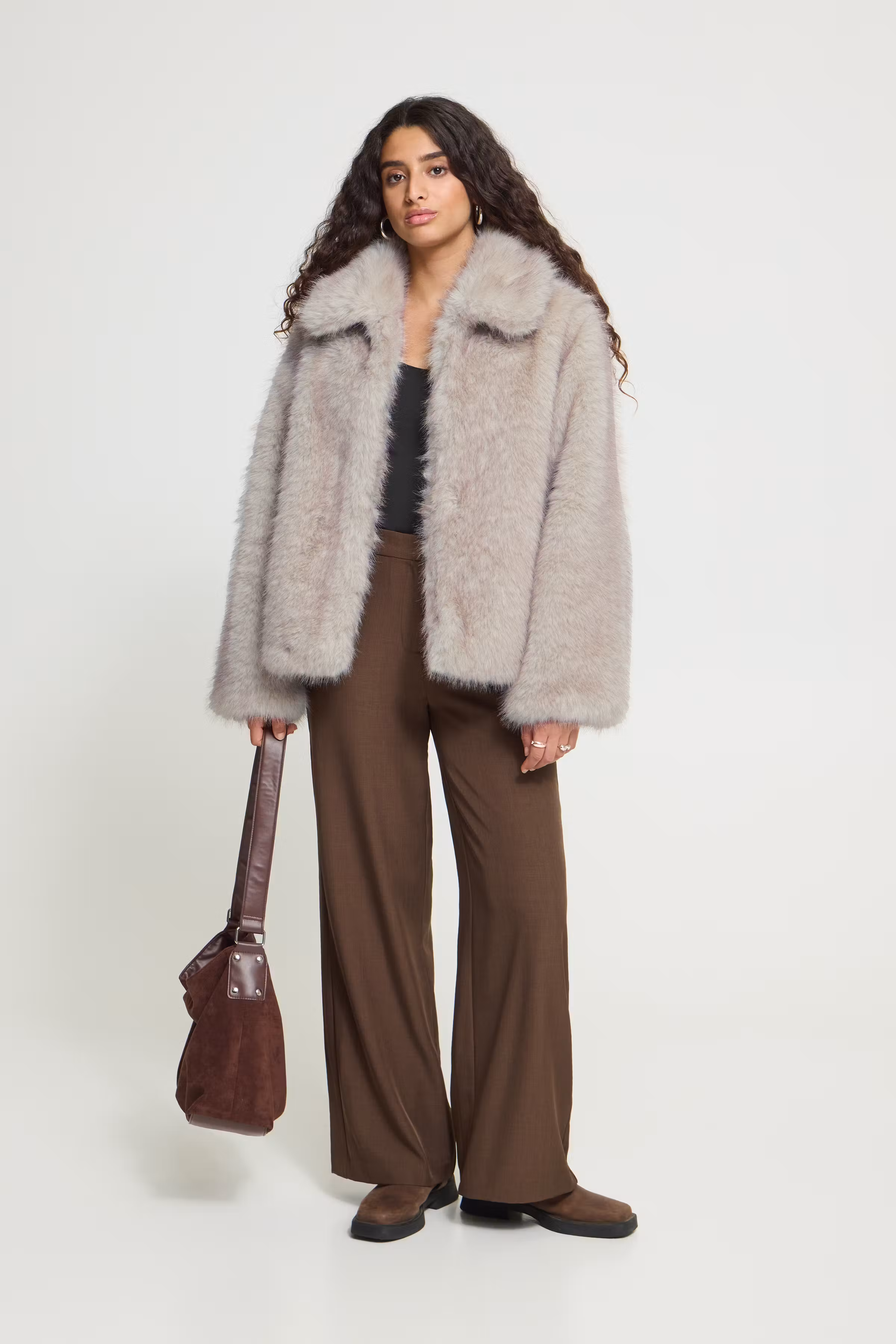 IHHAYANA Yttertøy LOOKBOOK FRONT 20125923-1400021