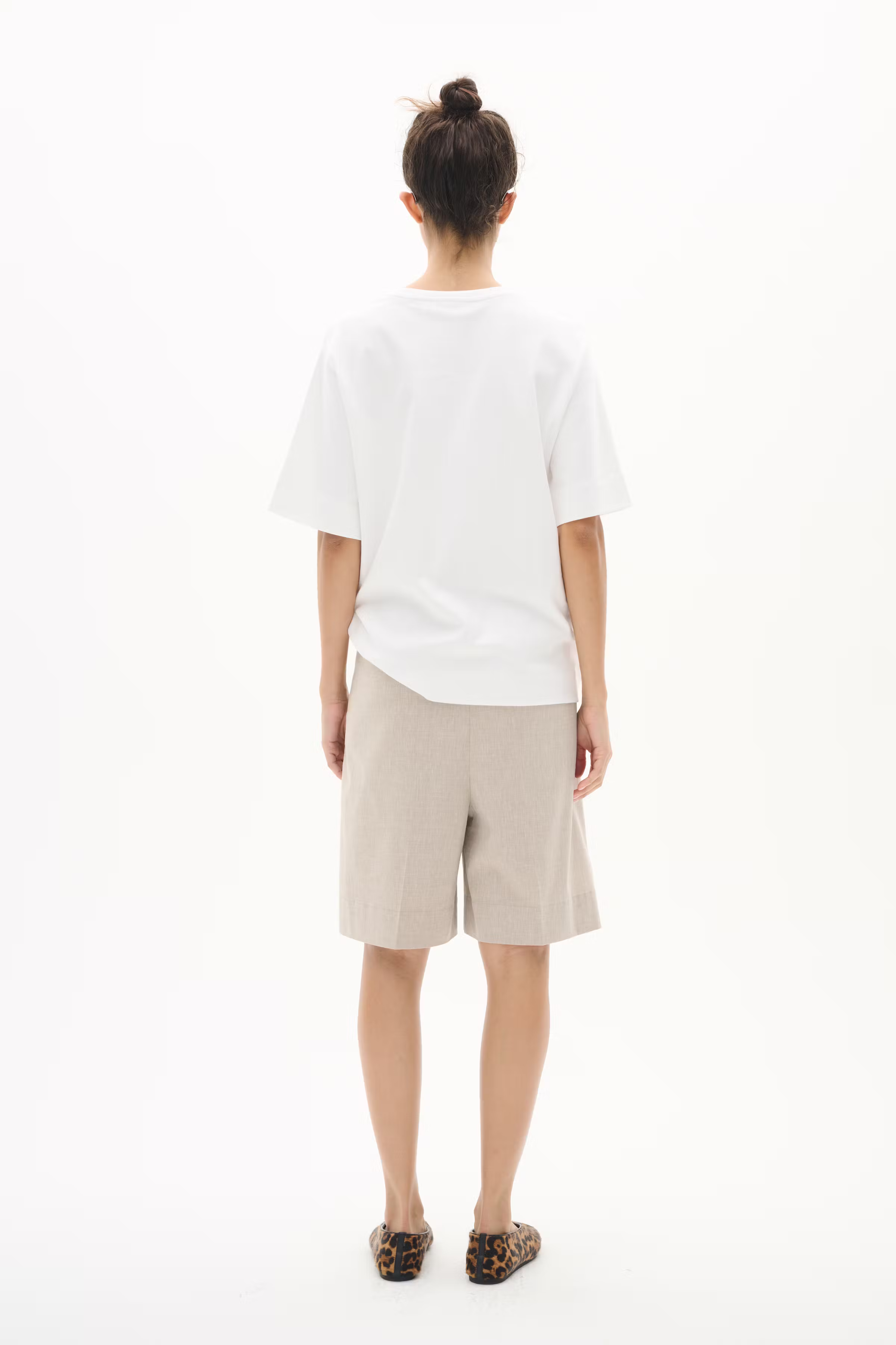 YatesIW Linne Shorts LOOKBOOK BACK 30110464-1614061