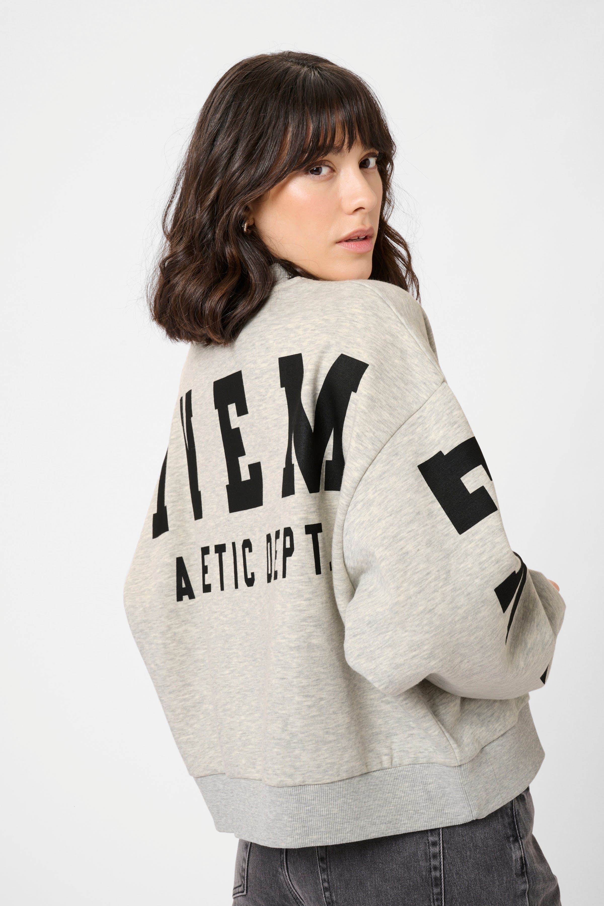 KAlise Sweatshirt LOOKBOOK DETAIL 10510868-100123