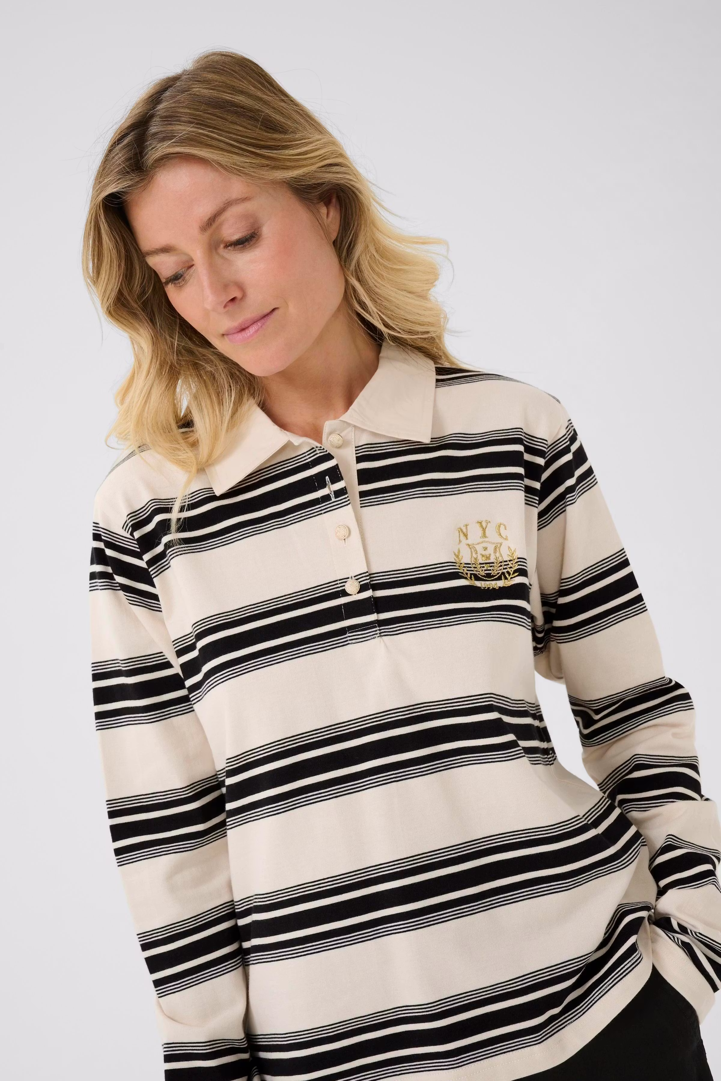 CRCarmell Sweatshirt LOOKBOOK DETAIL 10614302-108382