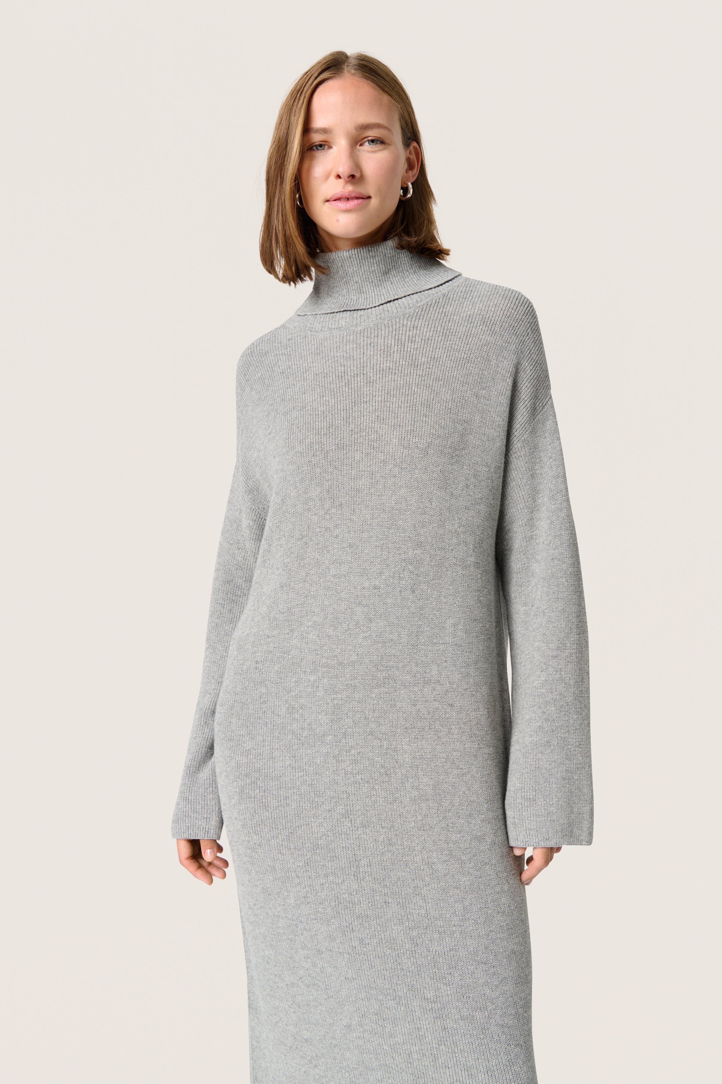 SLSanja Klänning LOOKBOOK FRONT 30407907-1538001