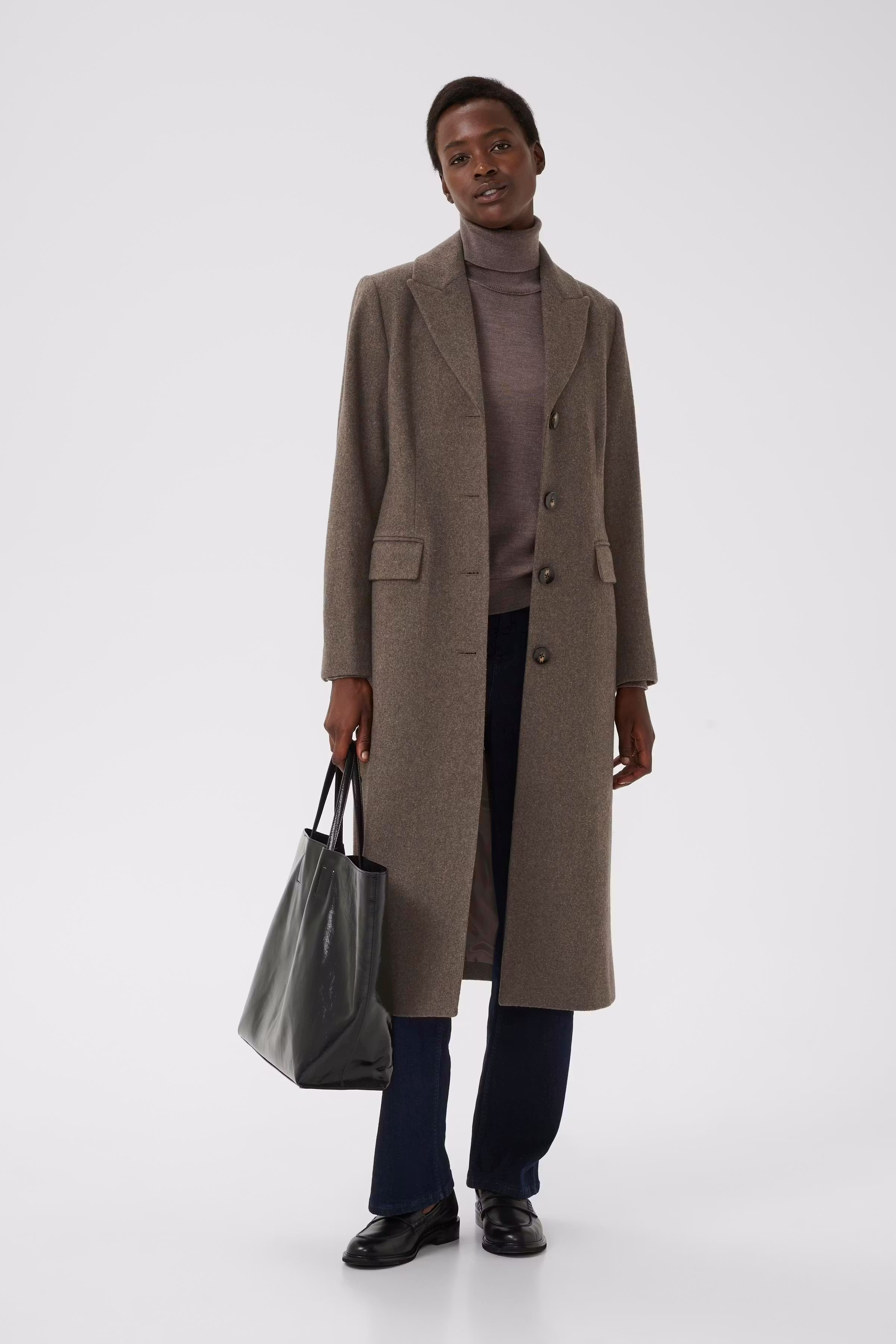 SirinaPW Coat LOOKBOOK FRONT 30309741-303896