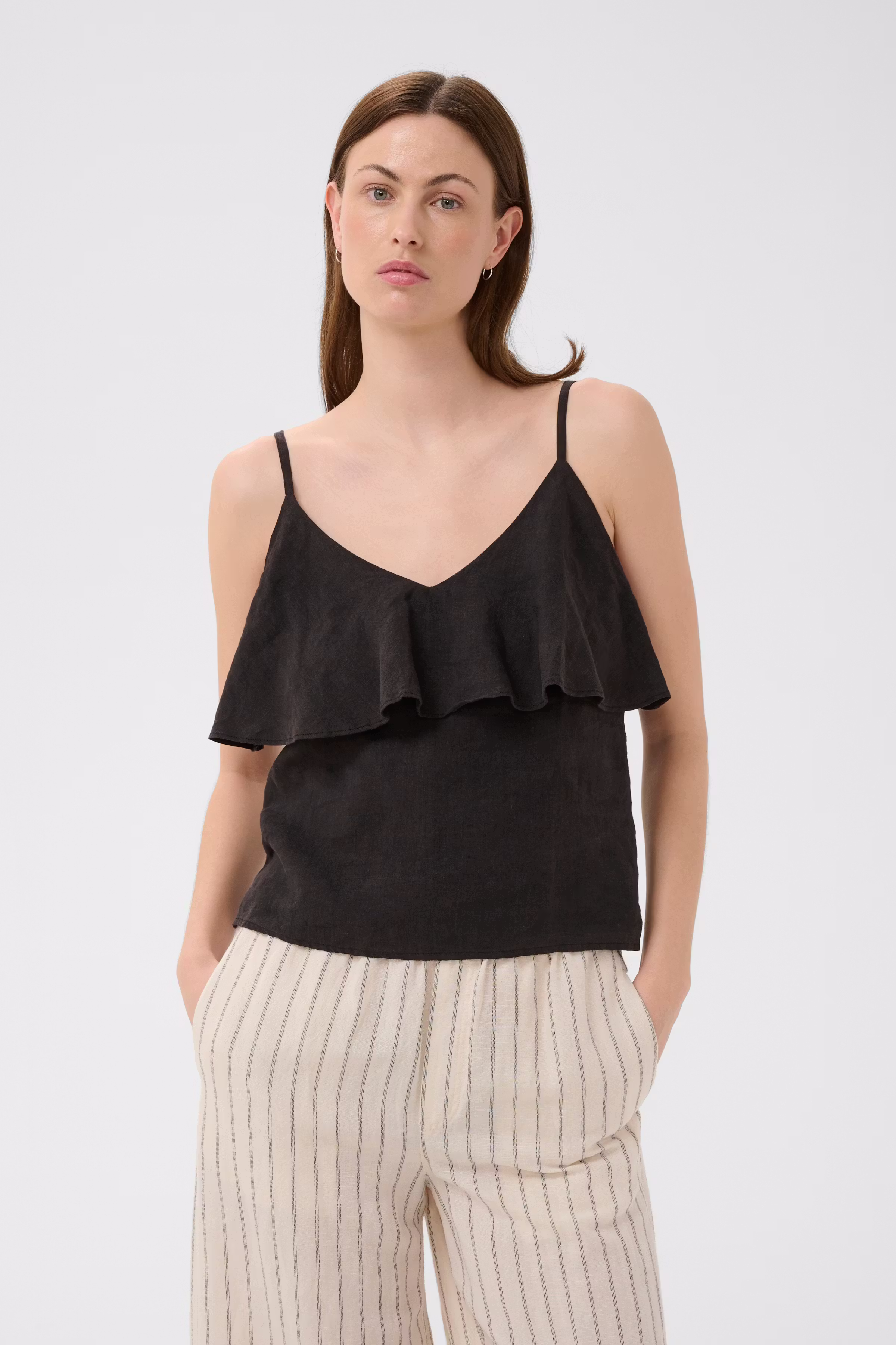 BrigitaPW Top LOOKBOOK FRONT 30310526-194008