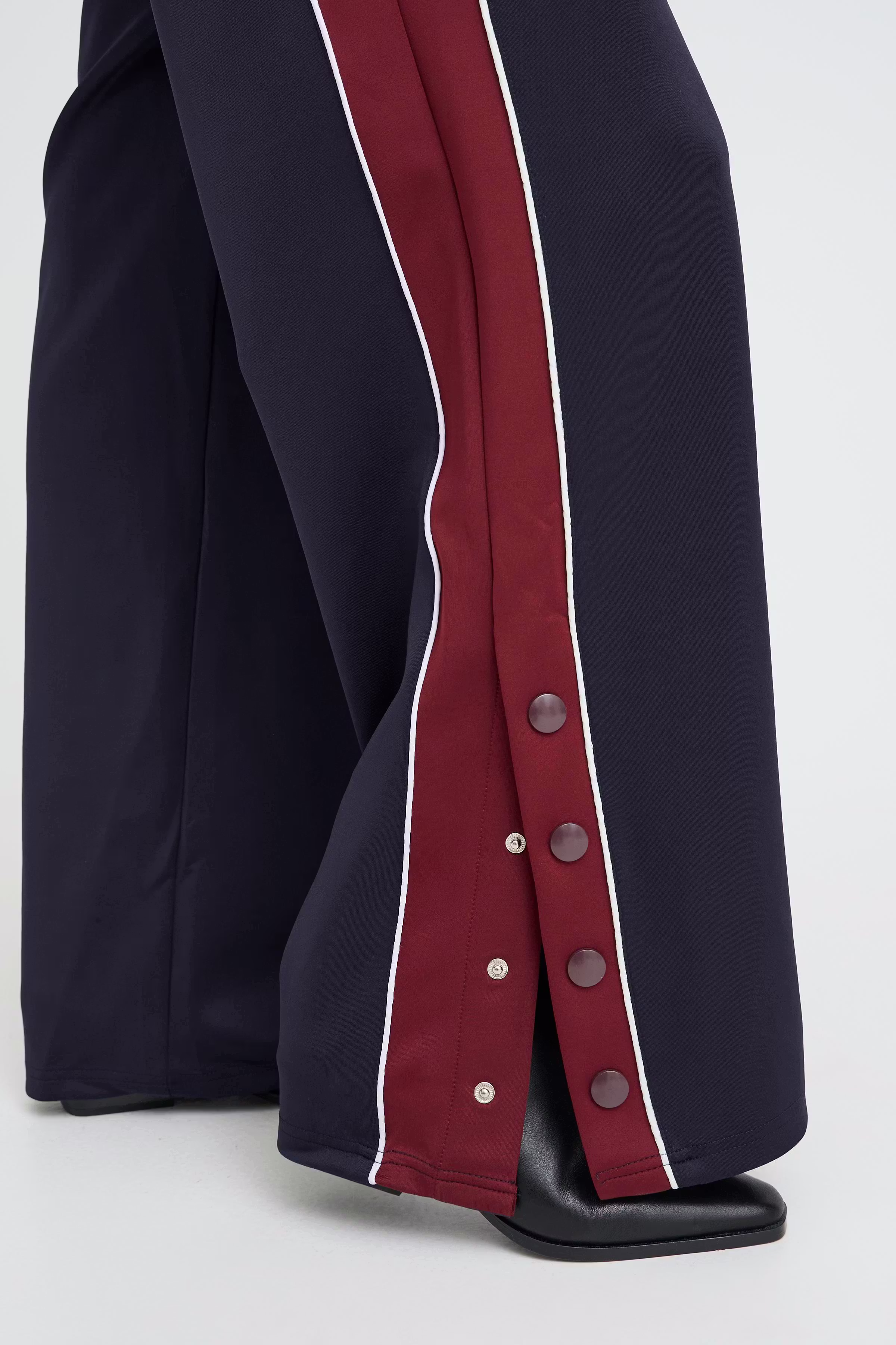 PZVICKY Trousers LOOKBOOK DETAIL 50209250-194020