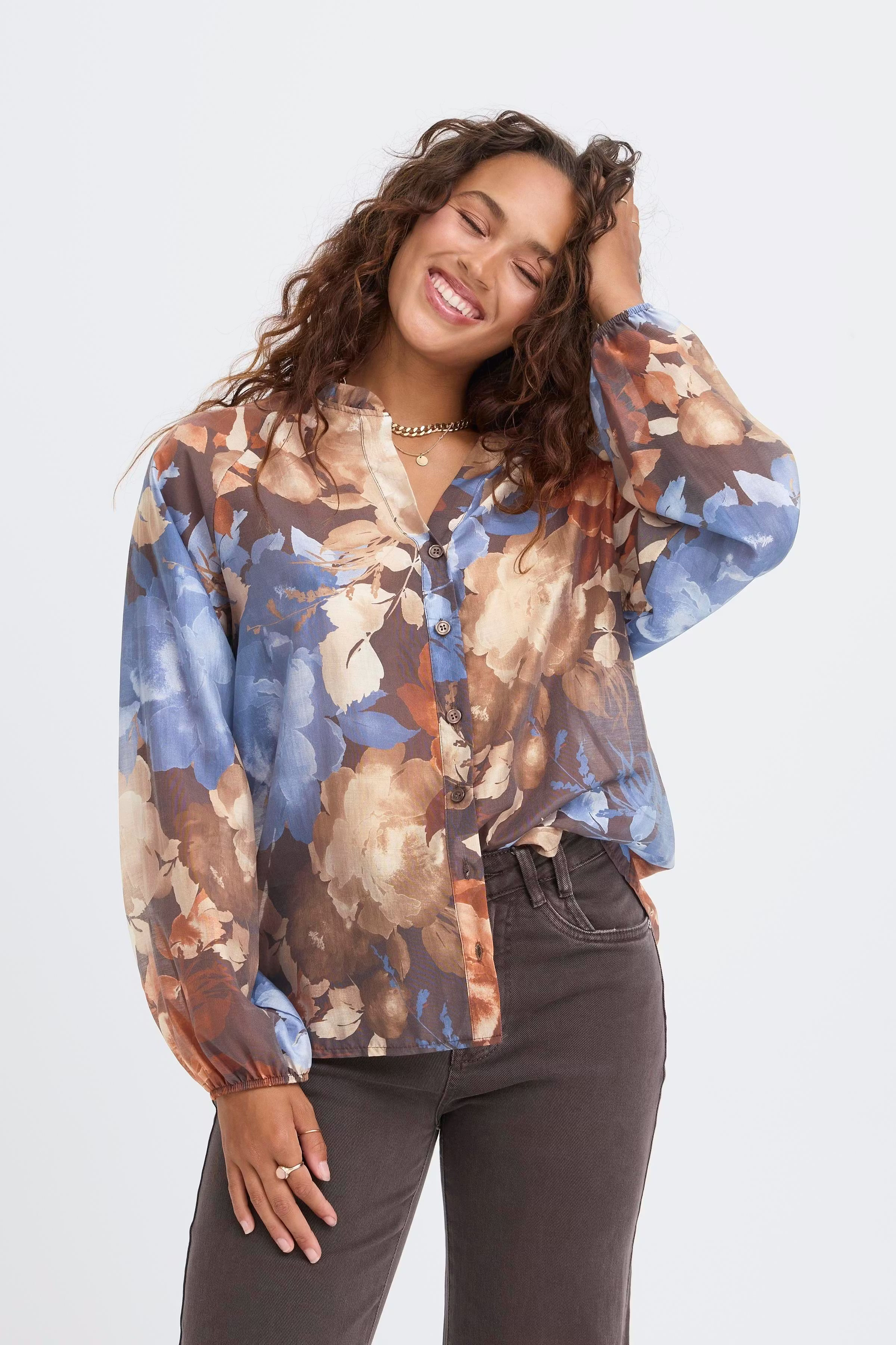 SBLEYIA Bluse LOOKBOOK FRONT 22101081-191109