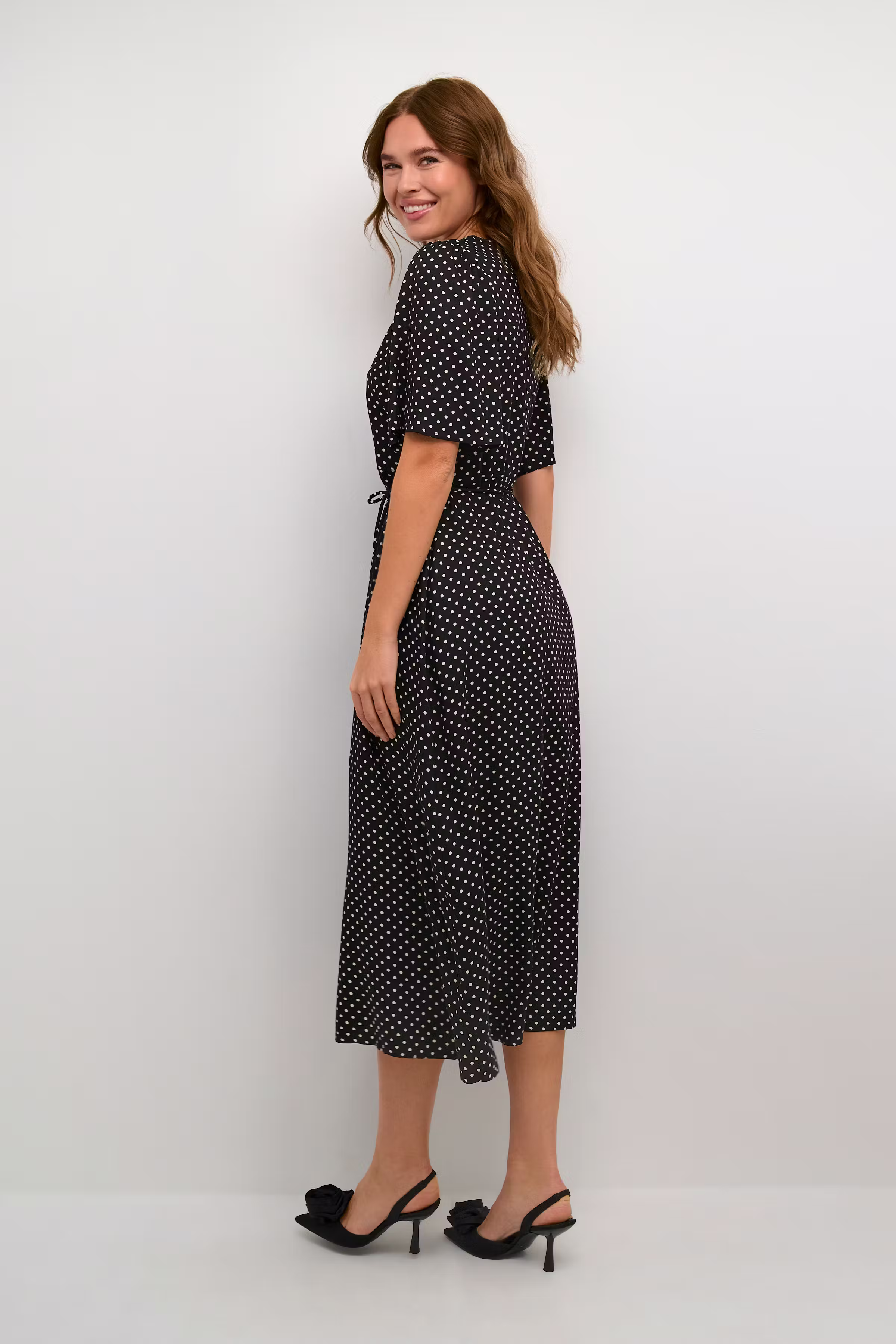 KAthora Robe LOOKBOOK BACK 10552317-106269