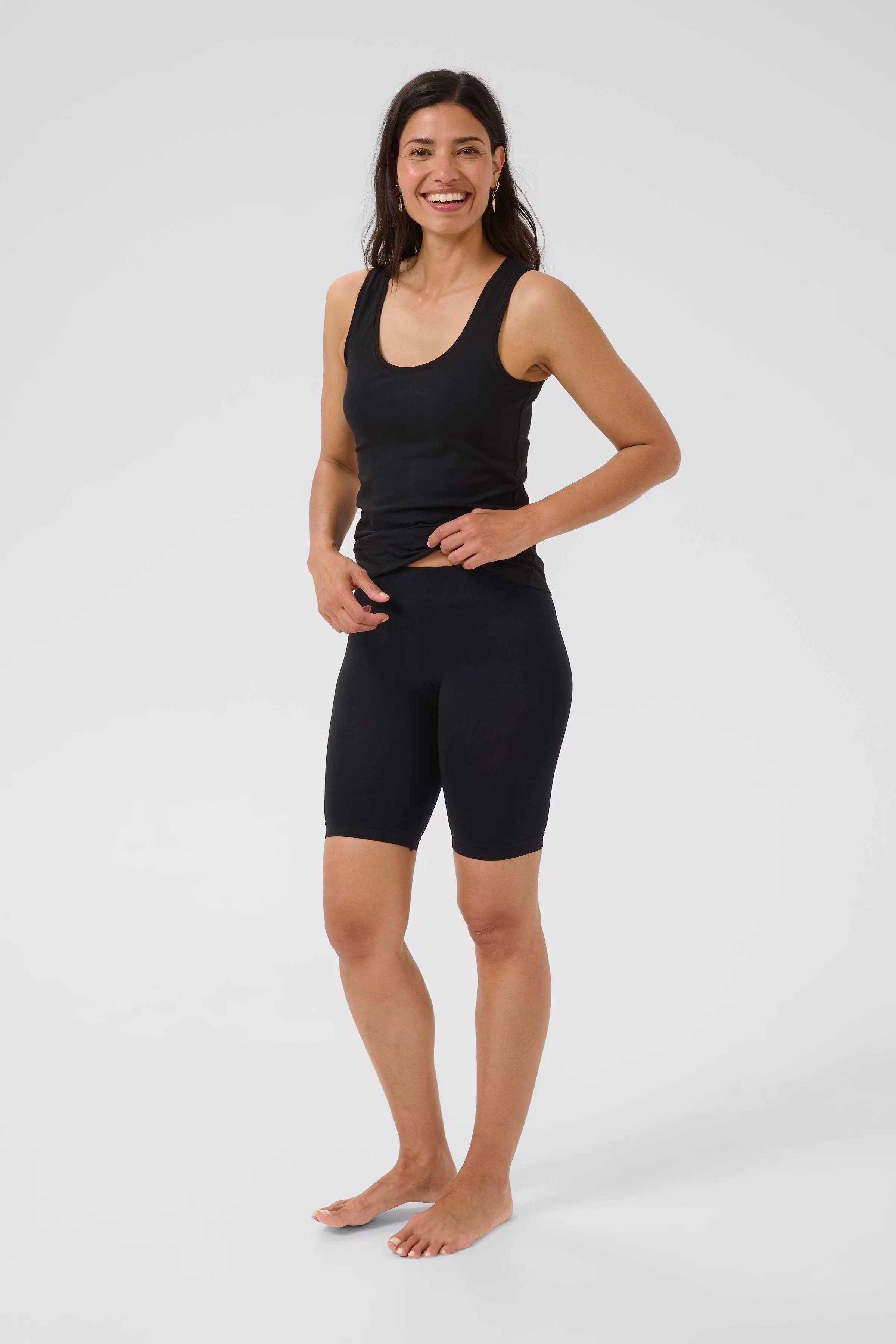 Seamless shorts LOOKBOOK FRONT 40103465-400010