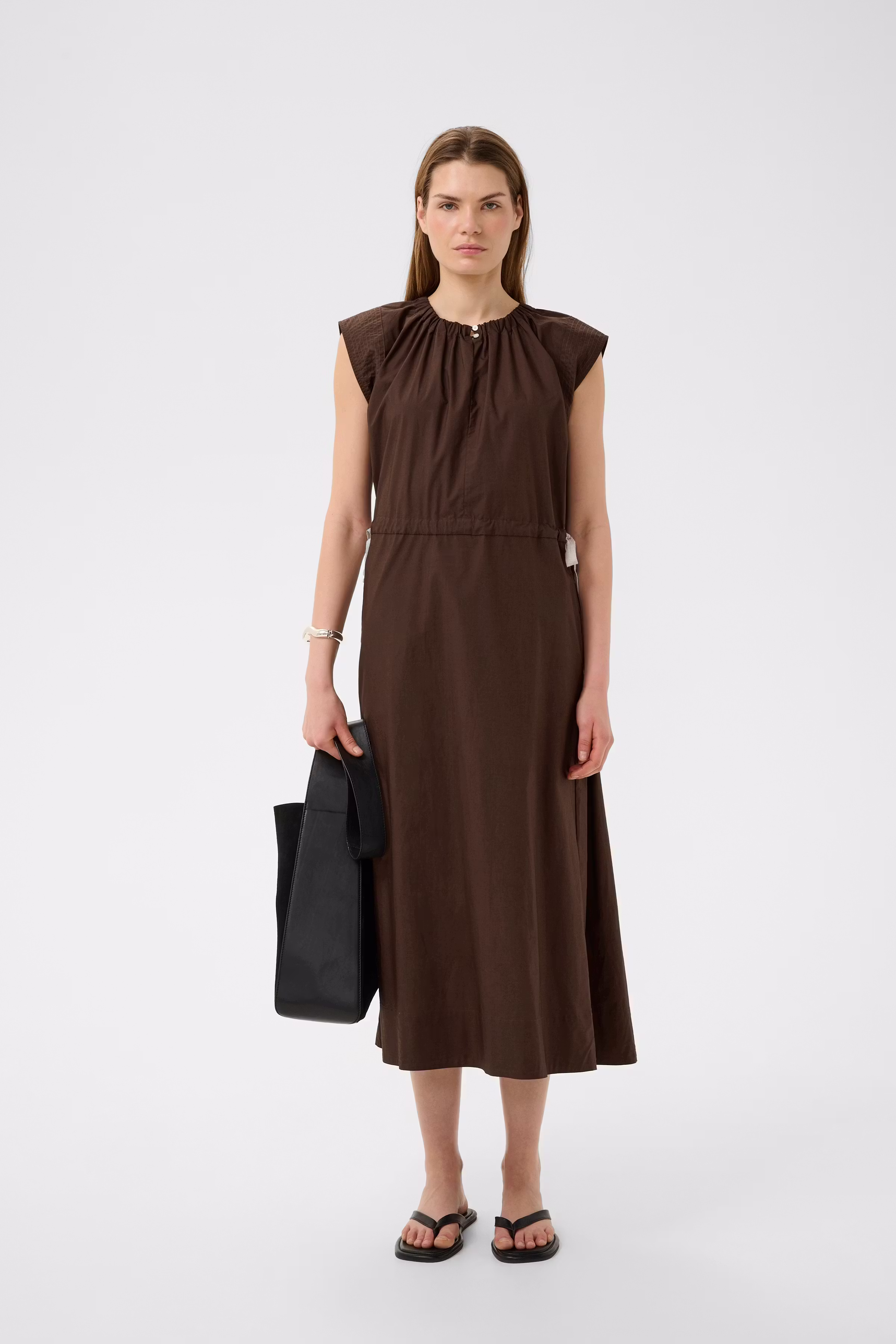 ELLINIW Jurk LOOKBOOK FRONT 30112531-190915