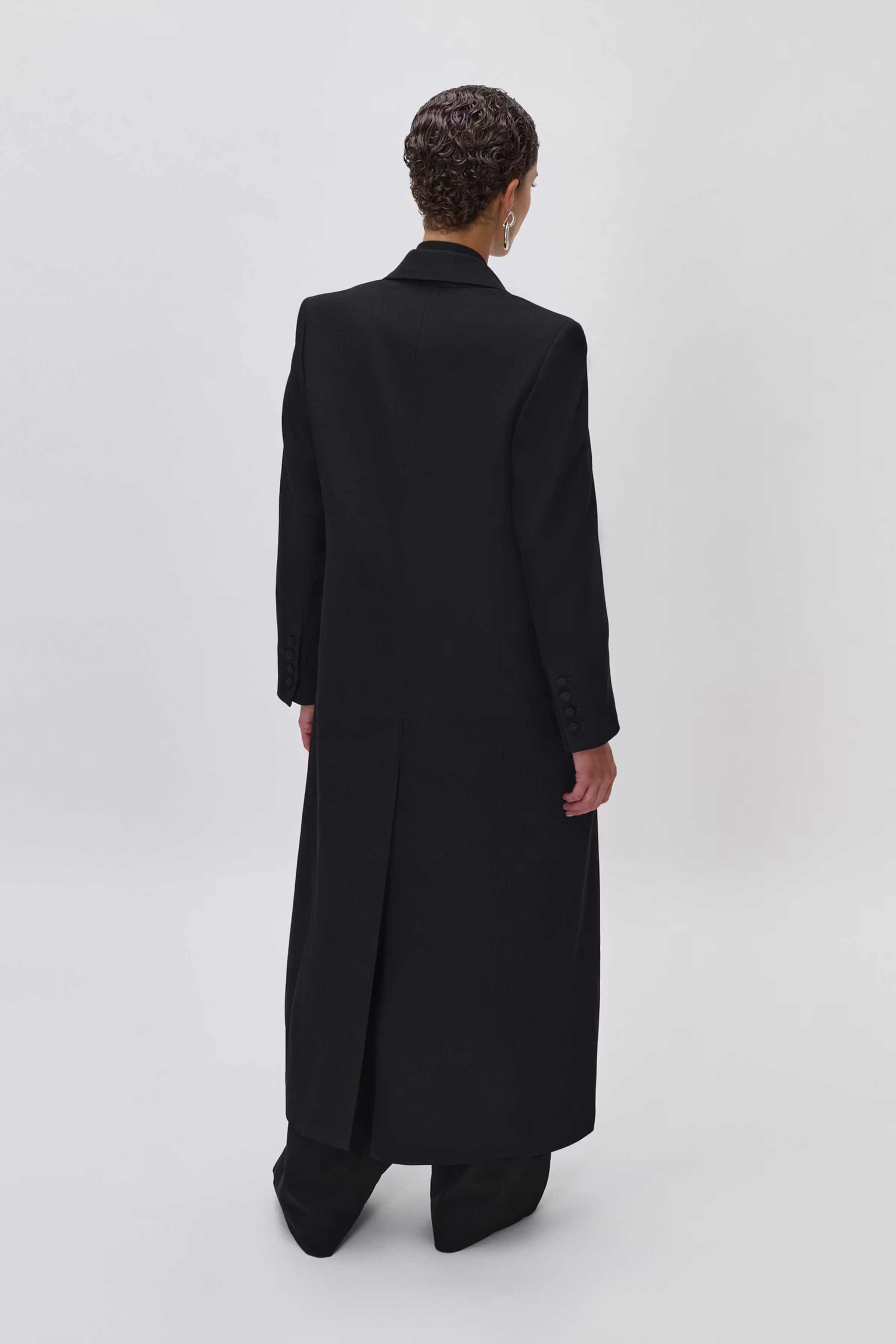 IOJil Coat LOOKBOOK BACK 30600560-BK999