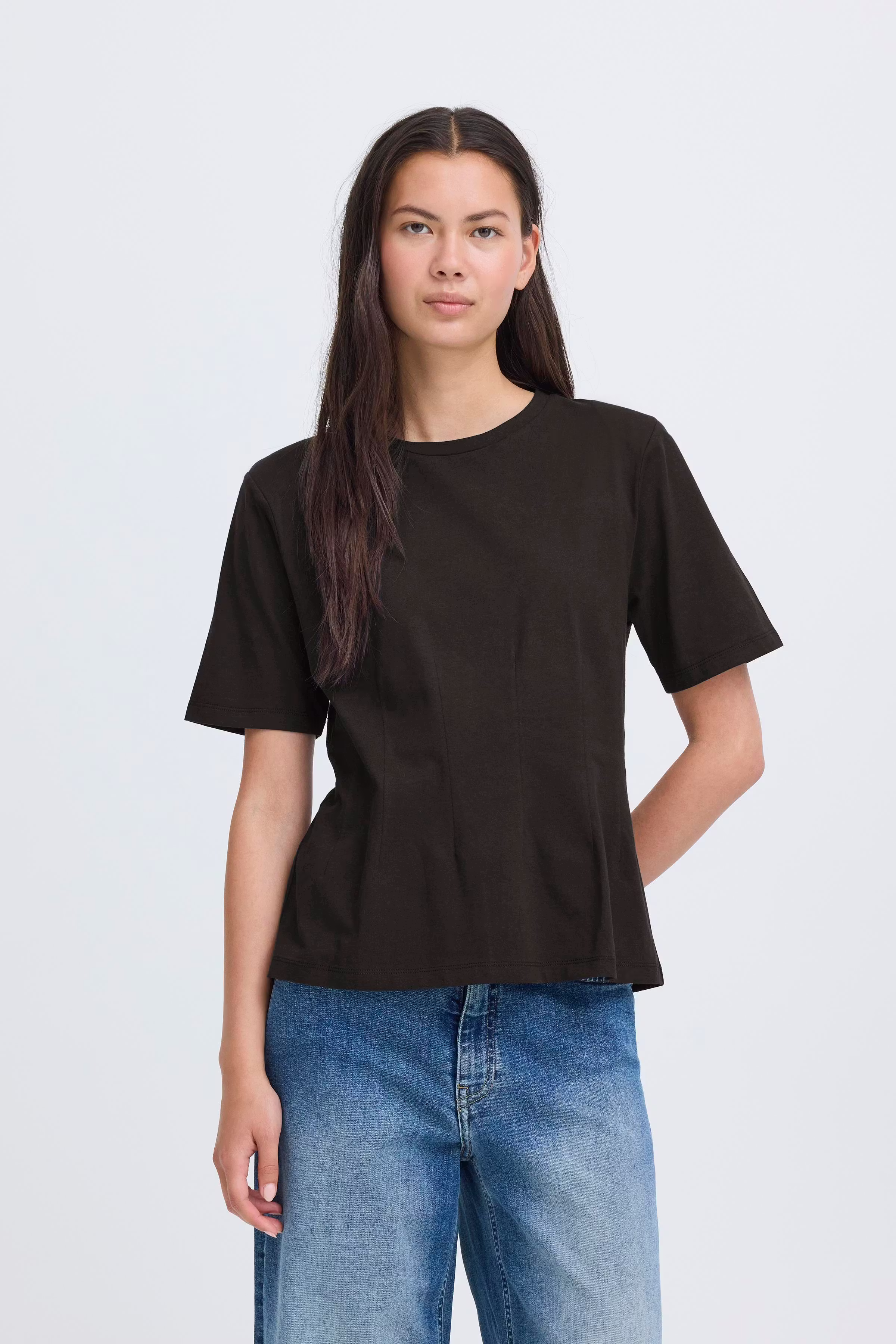 IHNABIA T-shirt LOOKBOOK FRONT 20124594-194008