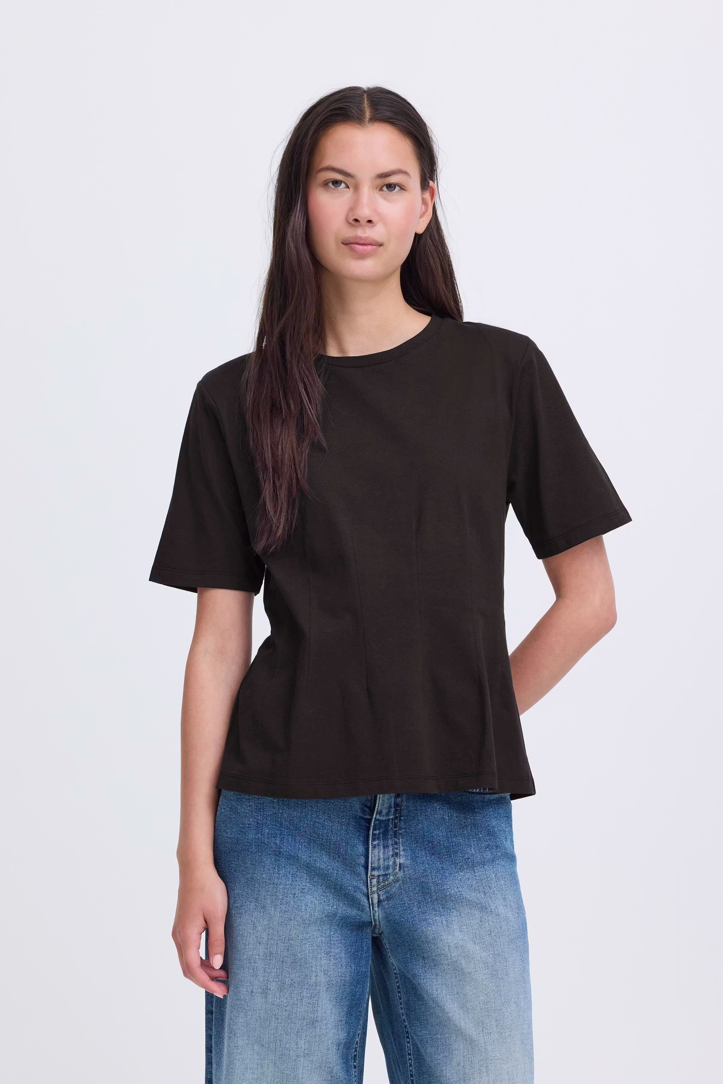 IHNABIA T-shirt LOOKBOOK FRONT 20124594-194008